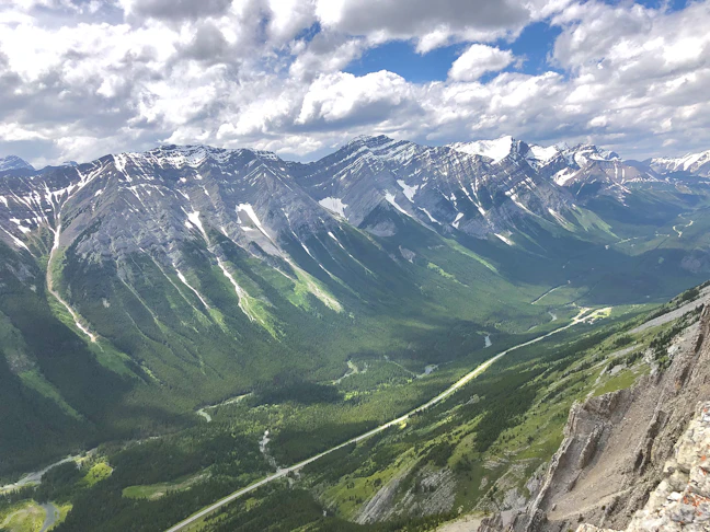 20-Day Canada Luxury Itinerary: Coast-to-Coast Journey