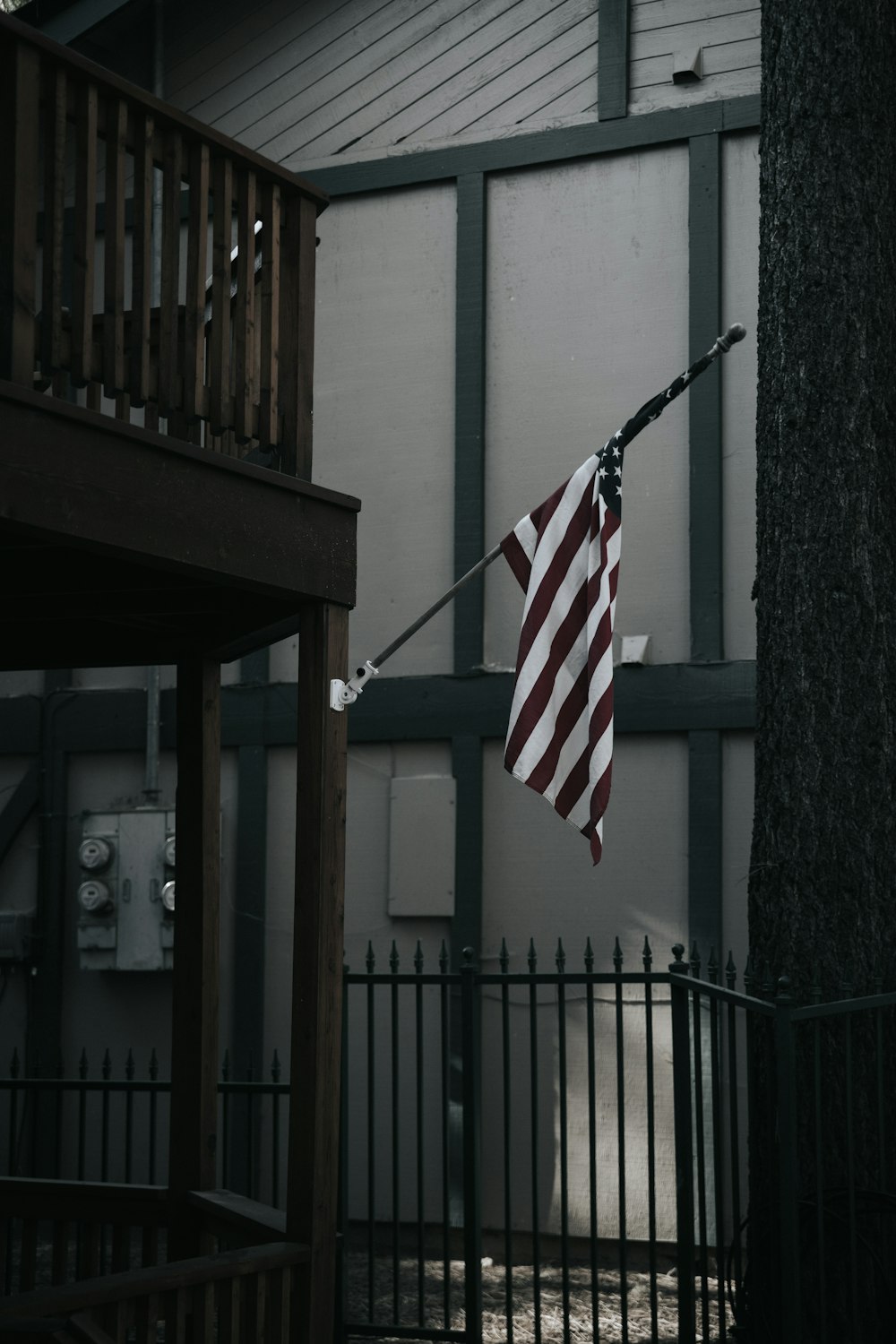 us a flag on white concrete wall