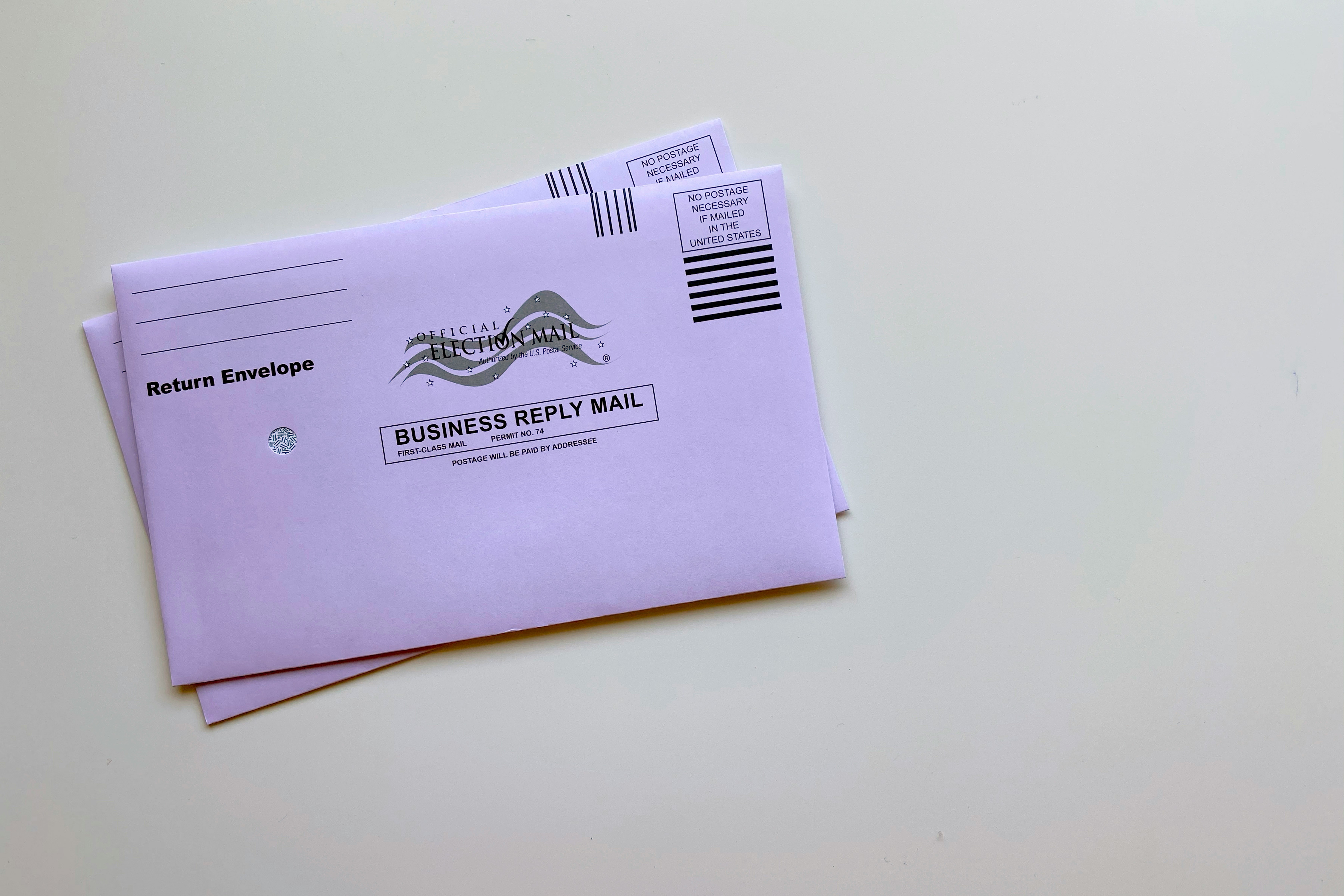 The Government Office That Opened Your Mail — And Found Diamonds, Love Letters, and Live Bees Inside