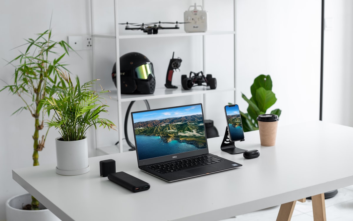 The Top 10 Essential Gadgets for a Digital Nomad in 2024
