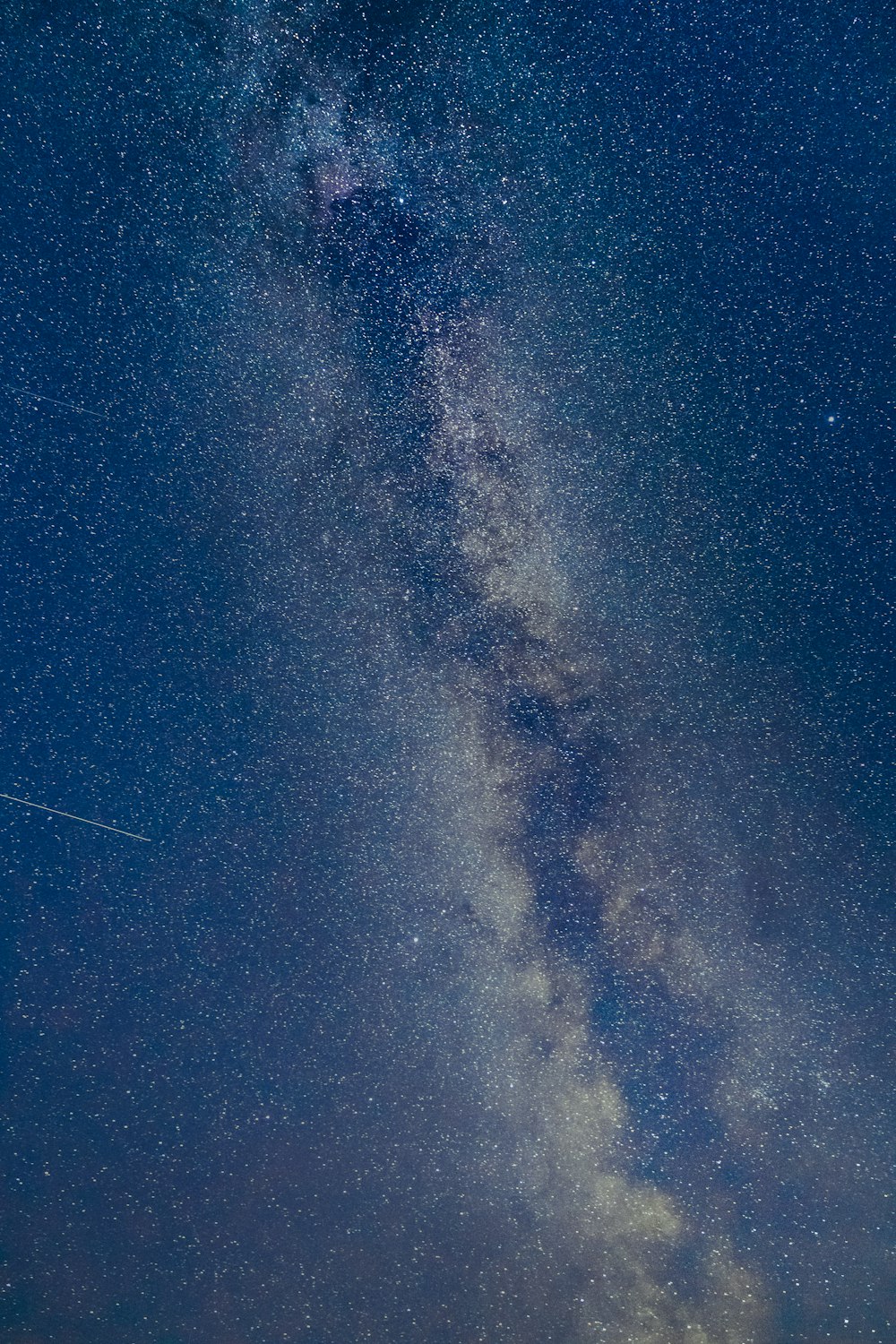 blue sky with stars during night time