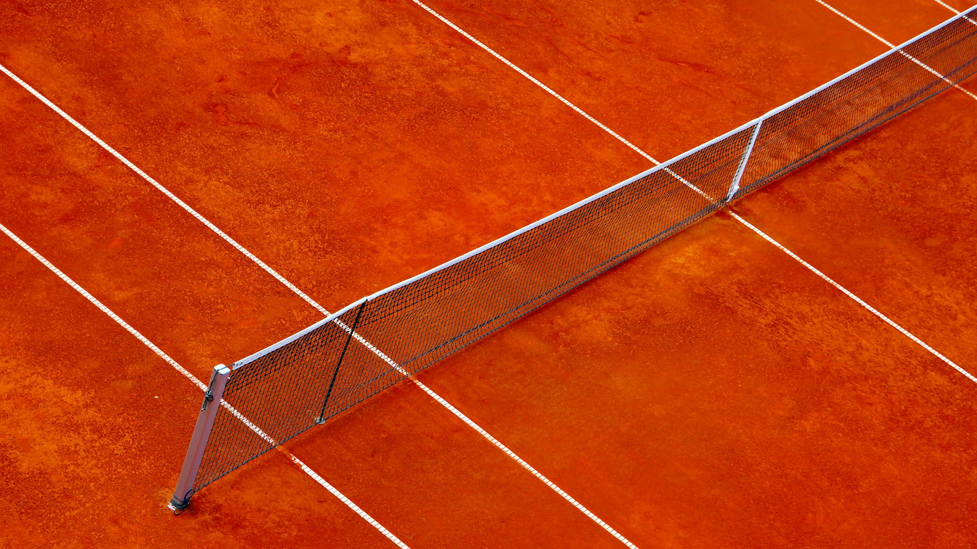 white and brown tennis net