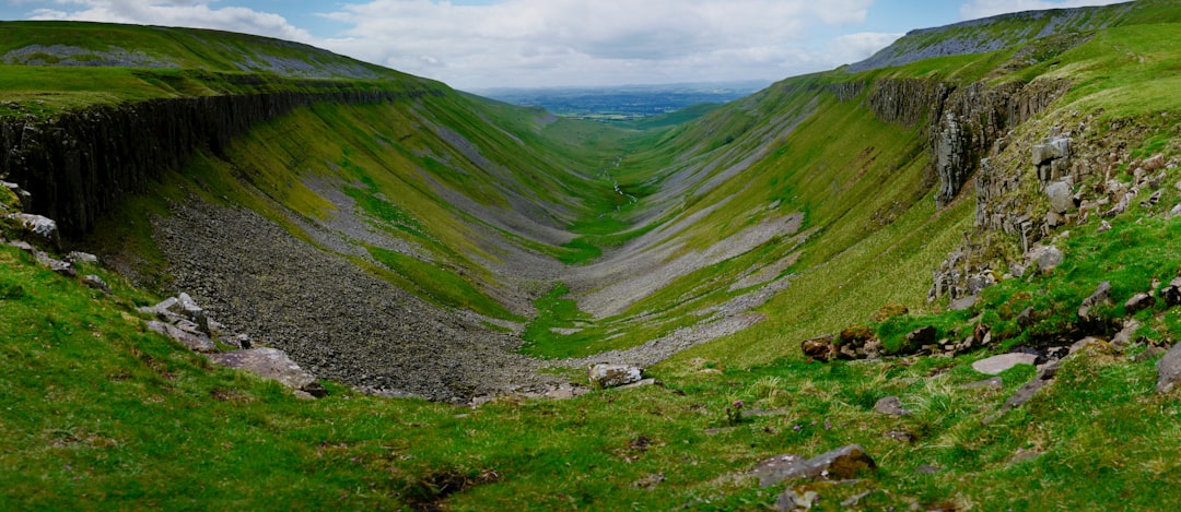 8 vertical frames, shot left to right and stitched together into a single panorama, reveal the full striking extent of High Cup Nick. A truly epic view of the “Grand Canyon of North England”.