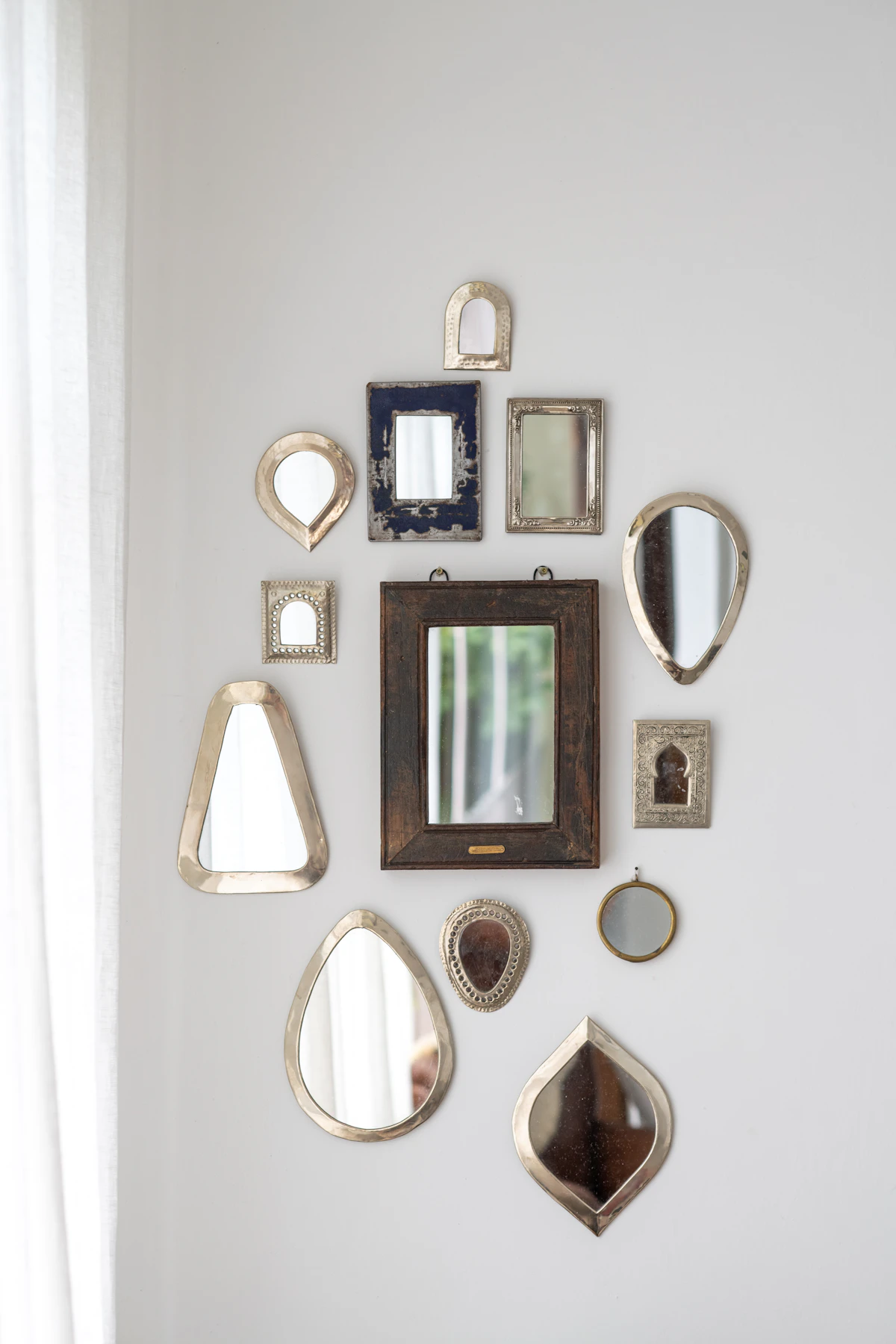 Specchio Arch Mirror, photograph 3