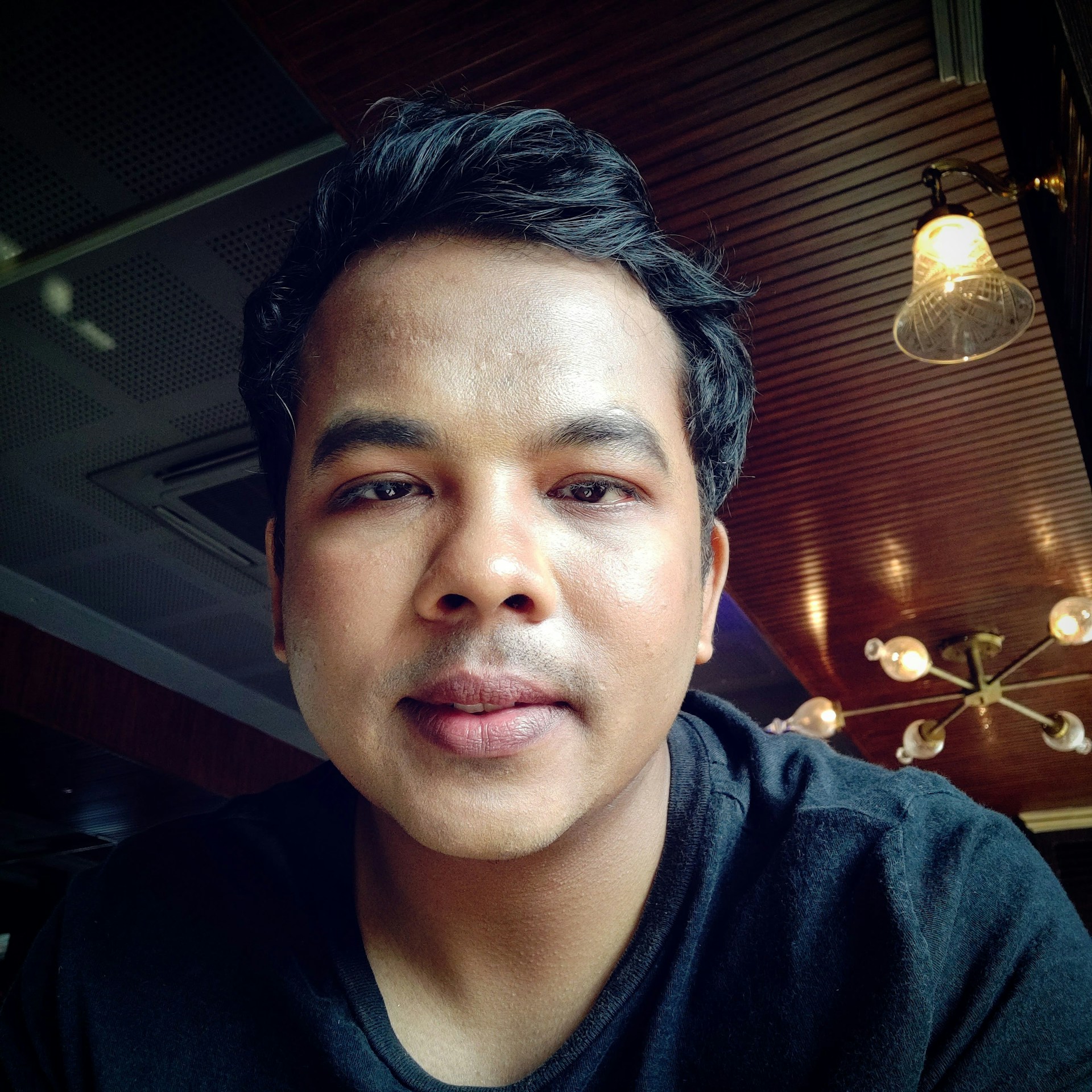 black and white bed linen