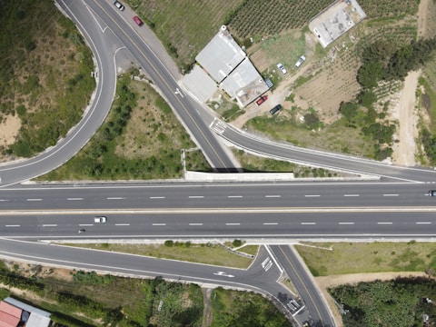 A map showing interstate routes for transportation.
