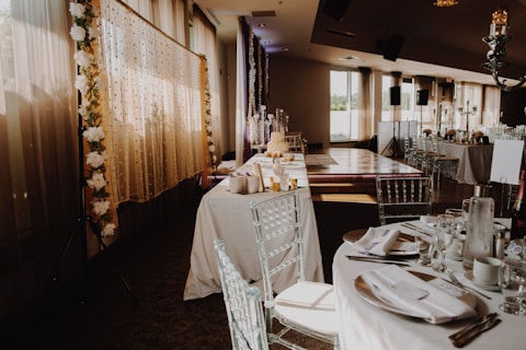 white table cloth on table