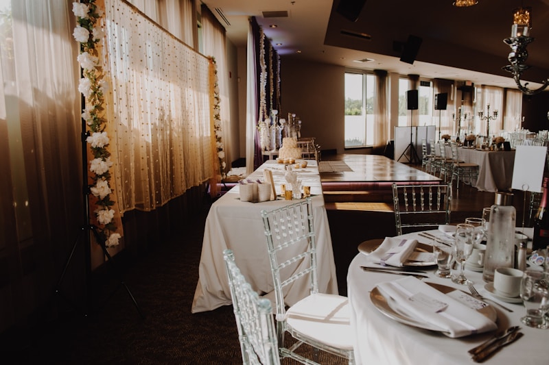 white table cloth on table