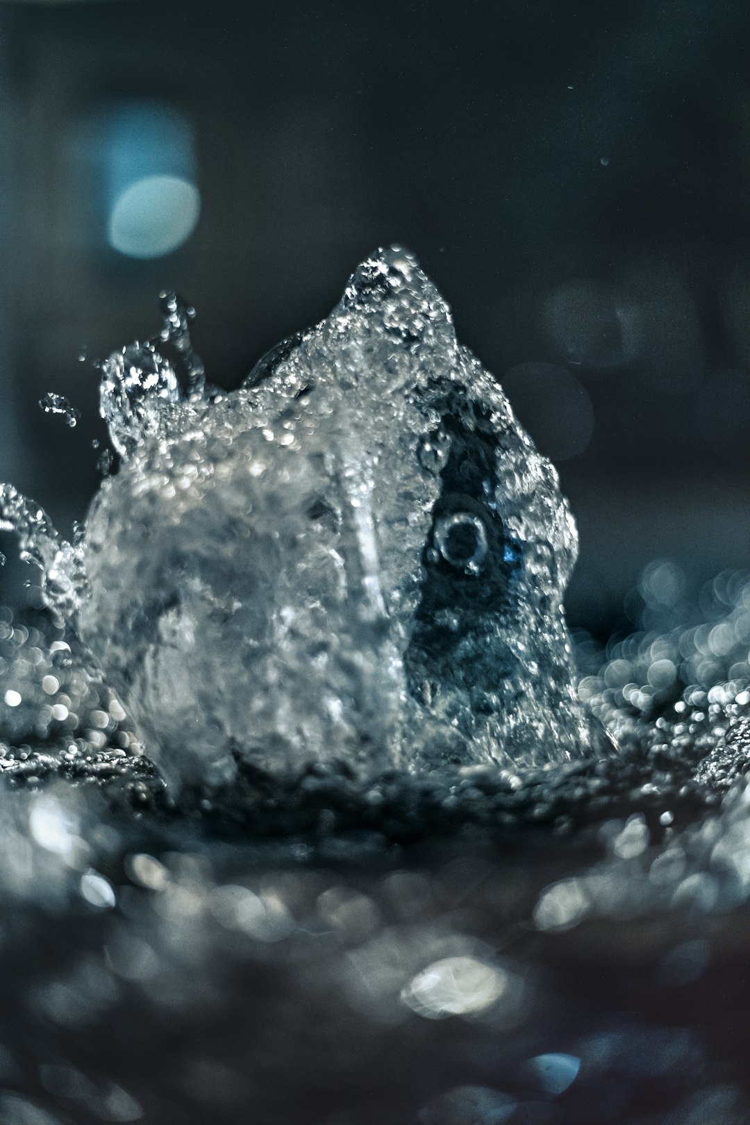 water splash in close up photography