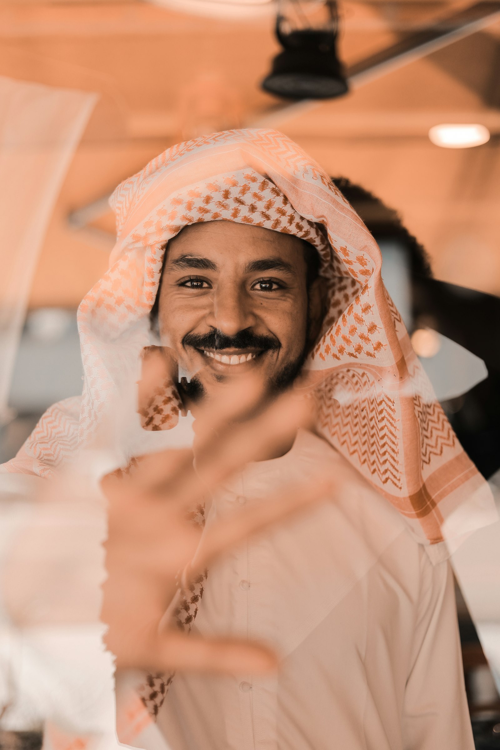 Canon EOS 5D Mark IV + Canon EF 50mm F1.8 STM sample photo. Smiling man in white photography