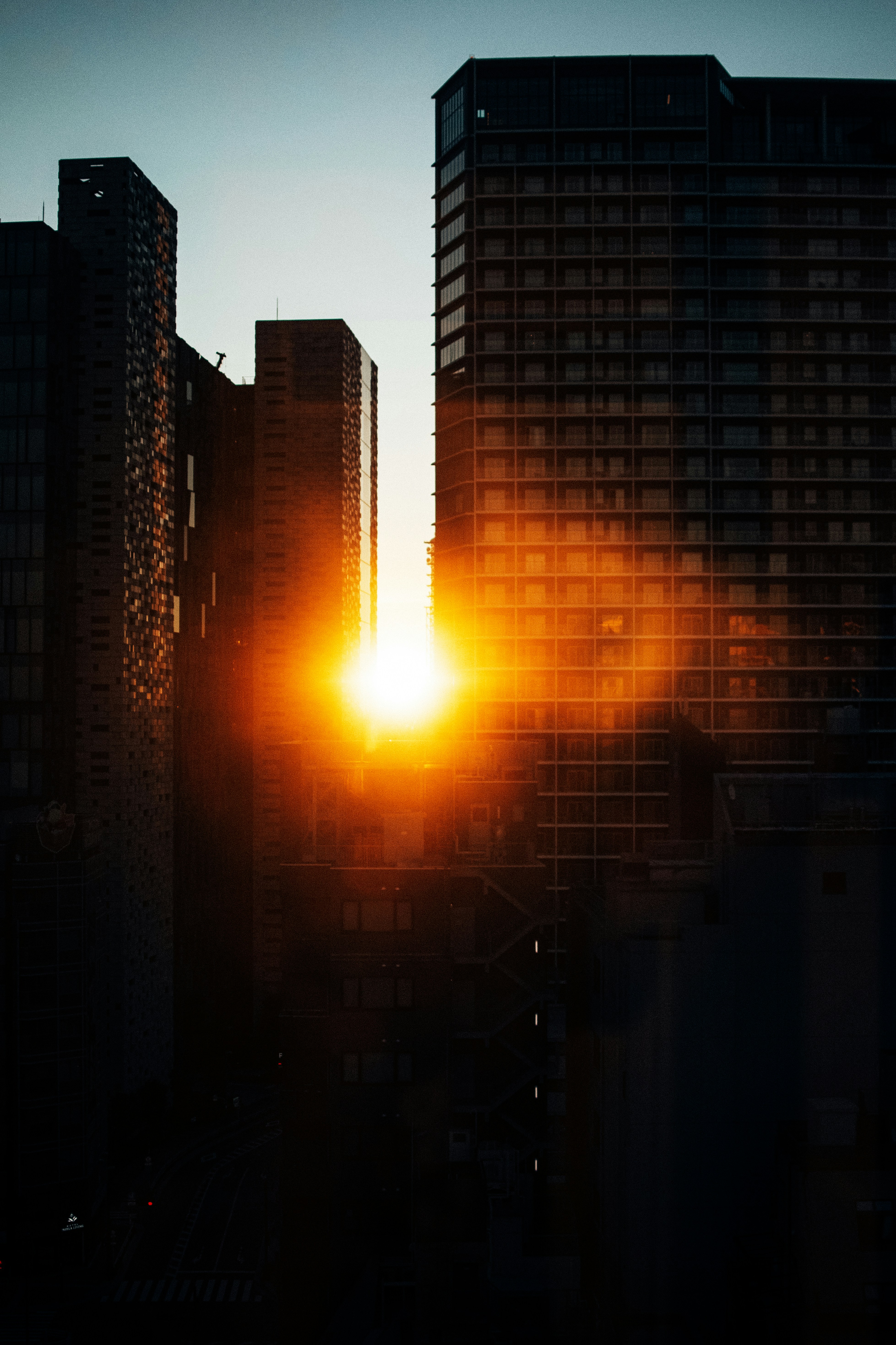 pôr do sol sobre a cidade