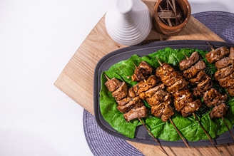 spiedini di kebab siriano cucinati al bar era ora a padova ad altichiero