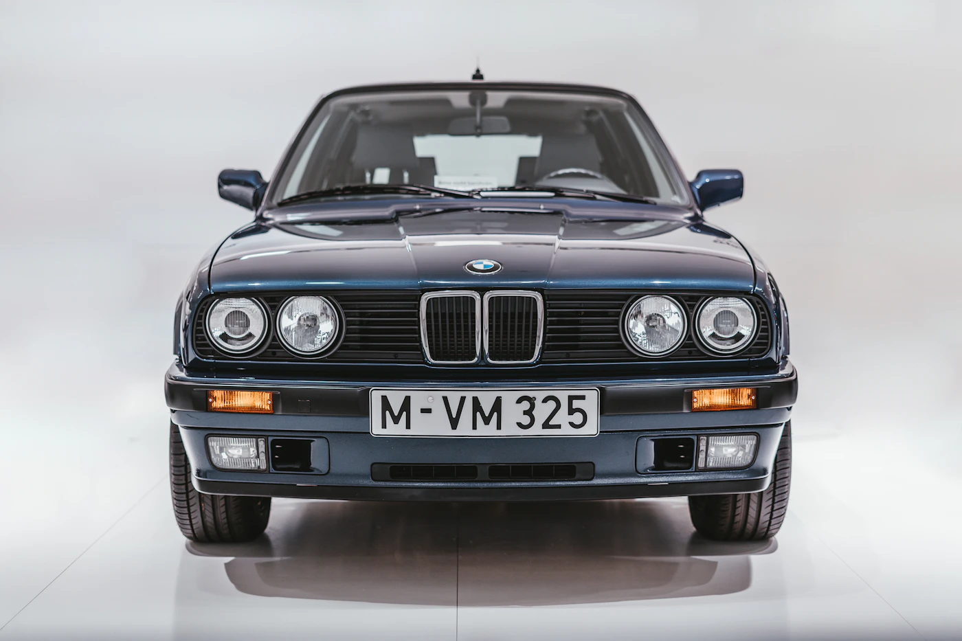 BMW E30 325i