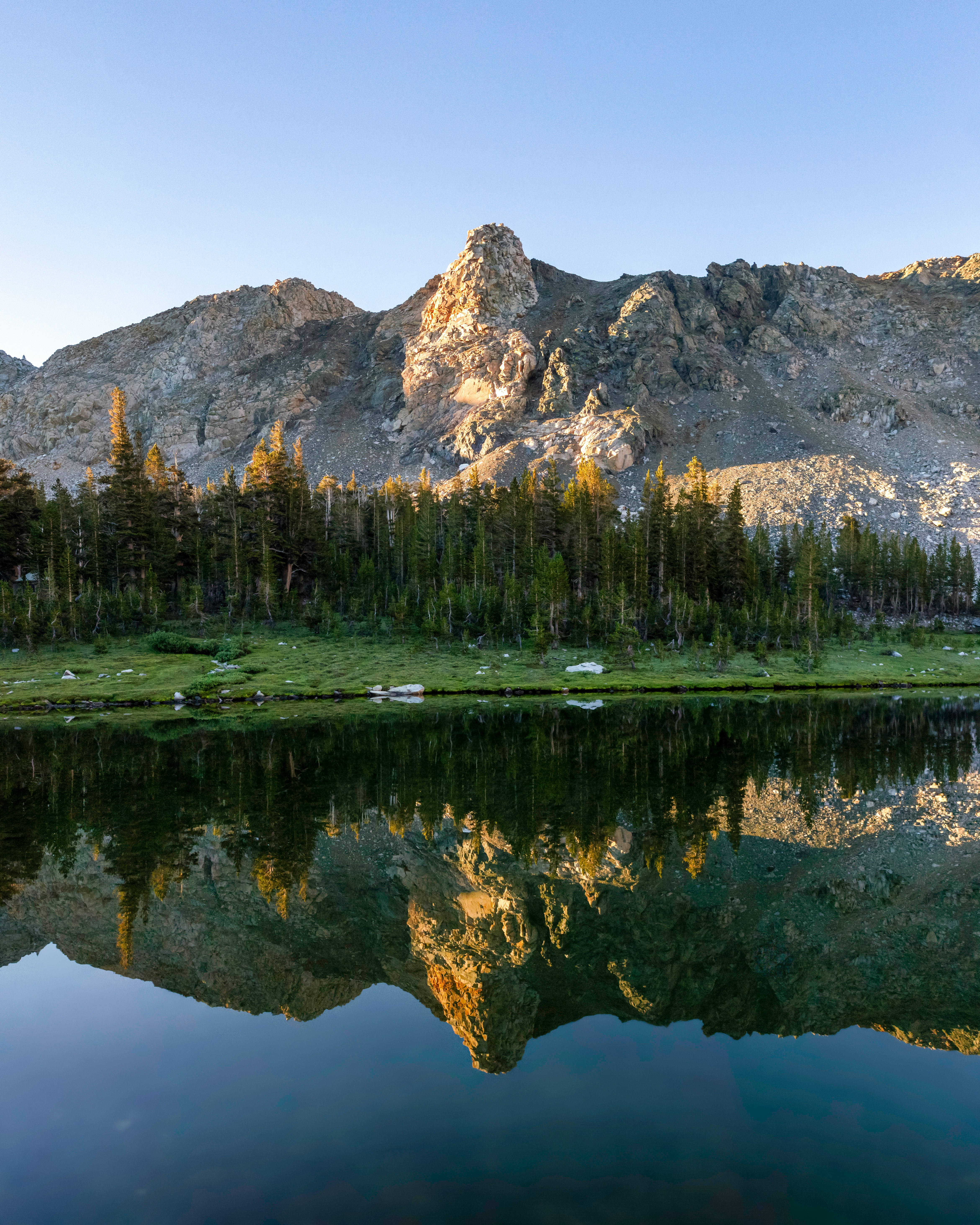 A glorious morning at Little 5 Lakes along the Mineral King Backpacking Loop (Monarch Lake to Cliff Creek via Sawtooth Pass and Blackrock Pass)