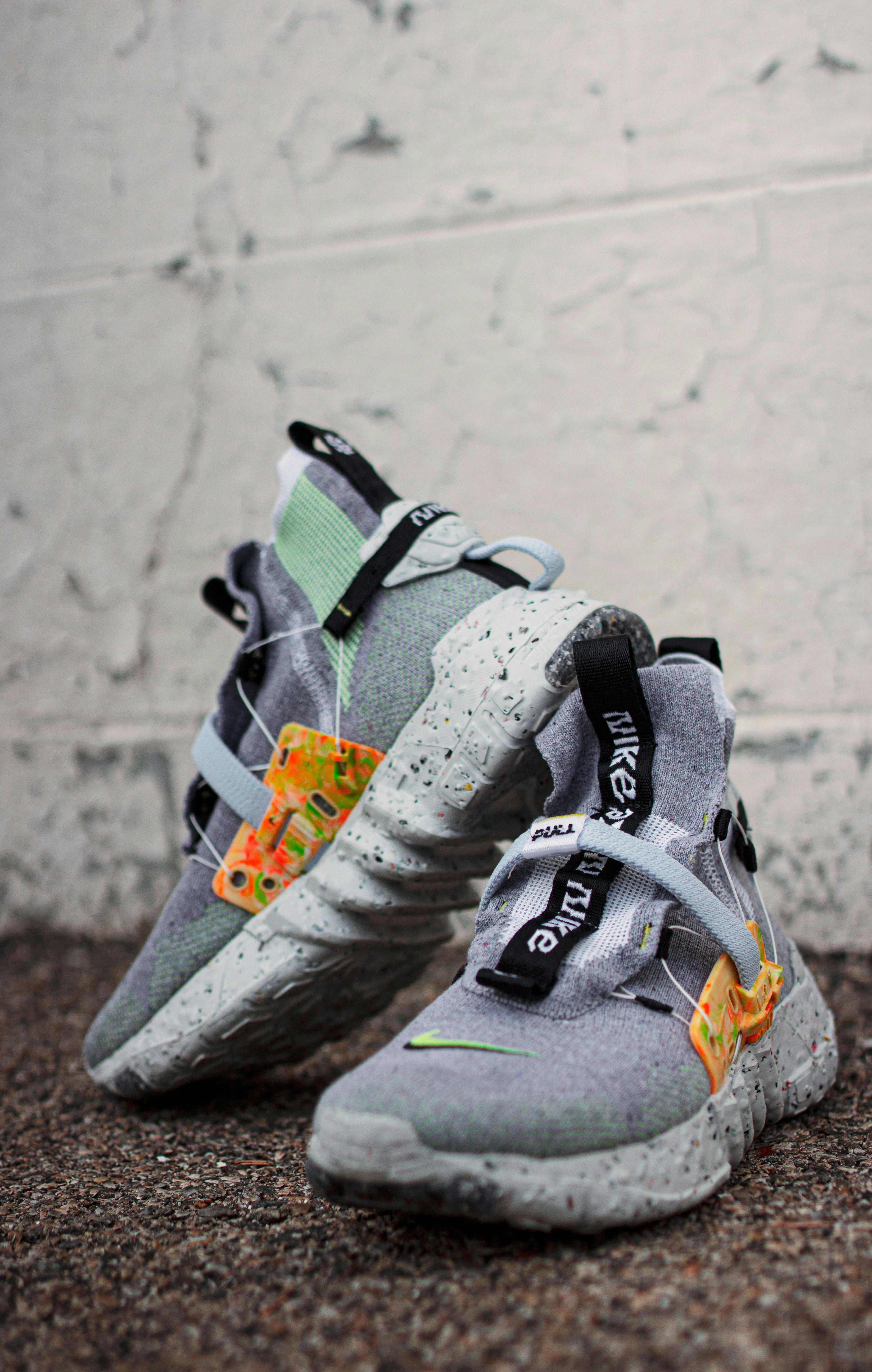 orange and black nike tennis shoes