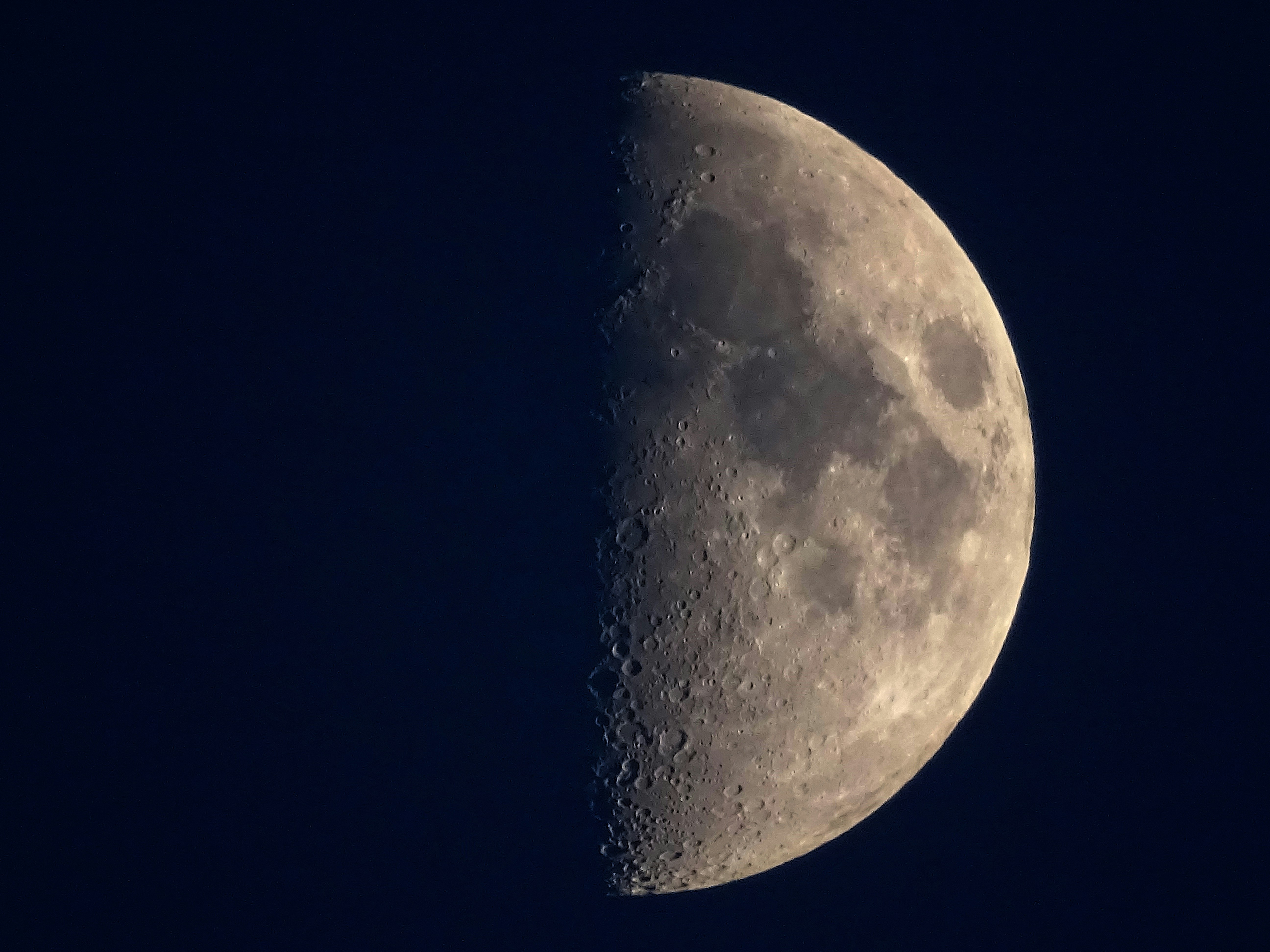 Photo by paololentini