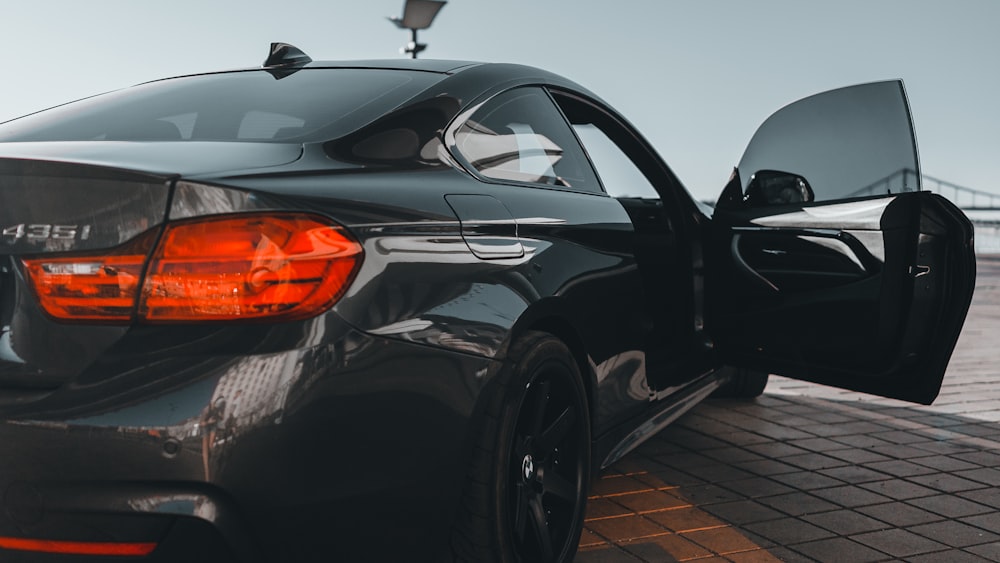 schwarzes BMW M 3 Coupé