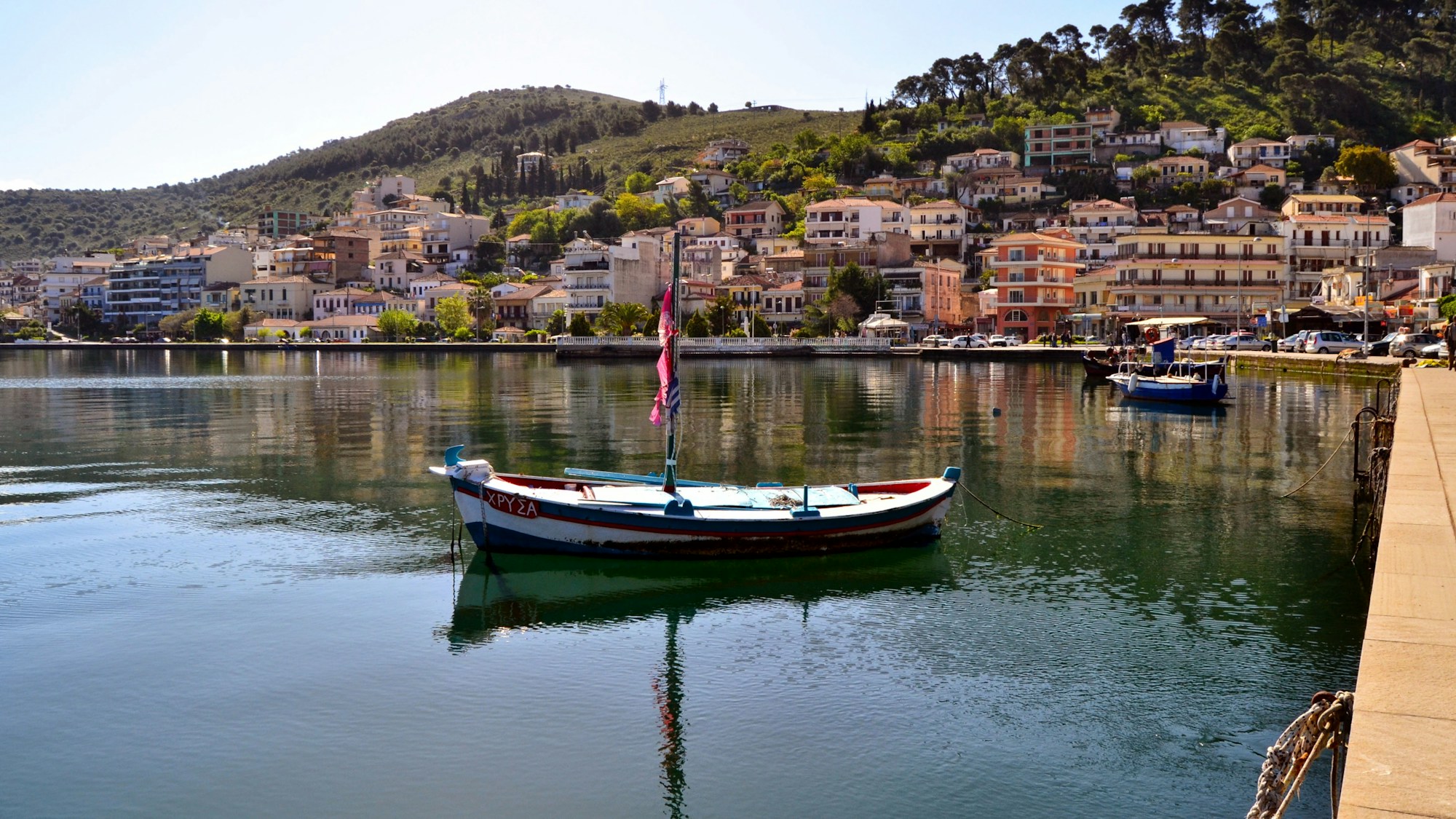 Best Time to Visit Amfilochia: Weather Guide by Month