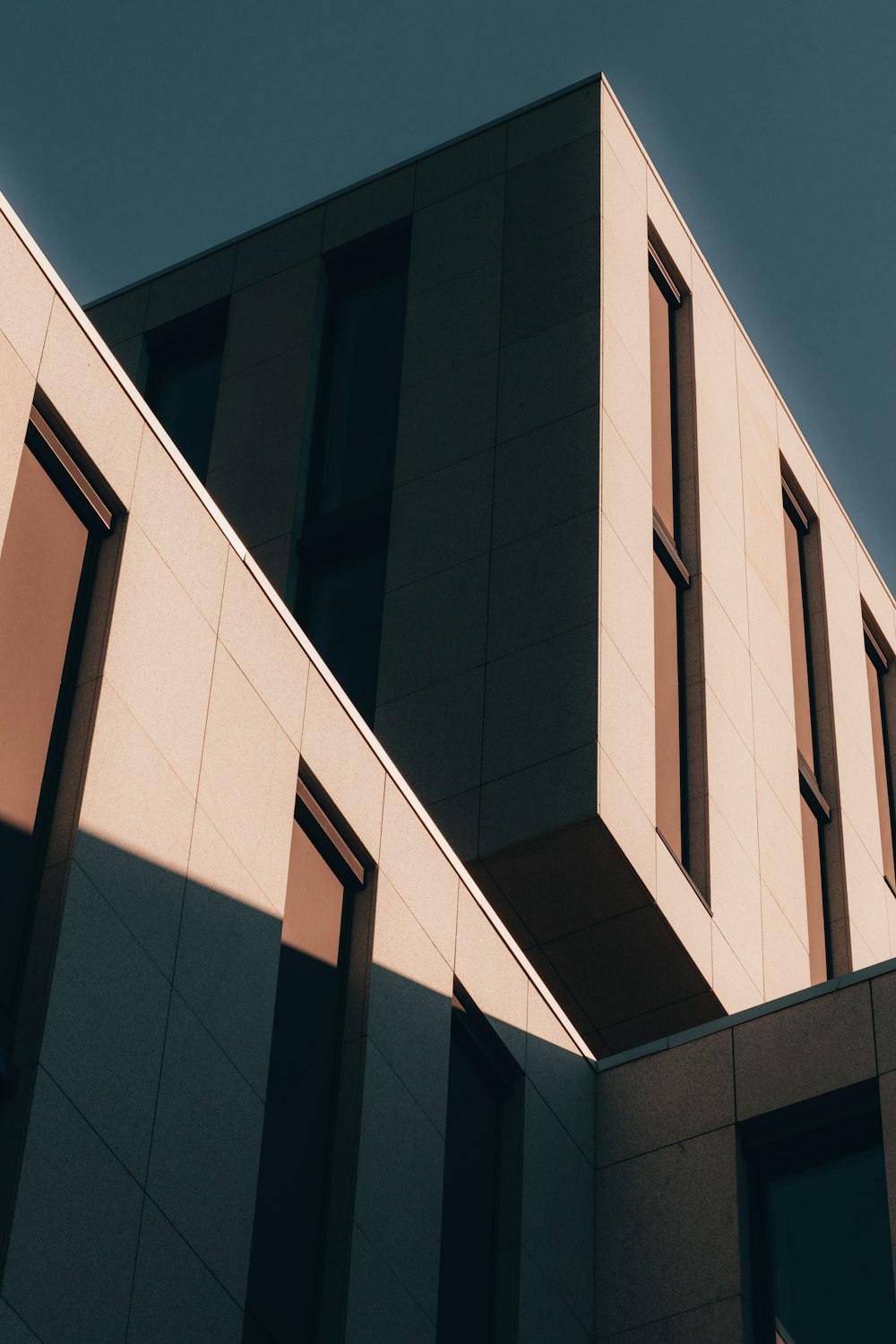 brown concrete building during daytime