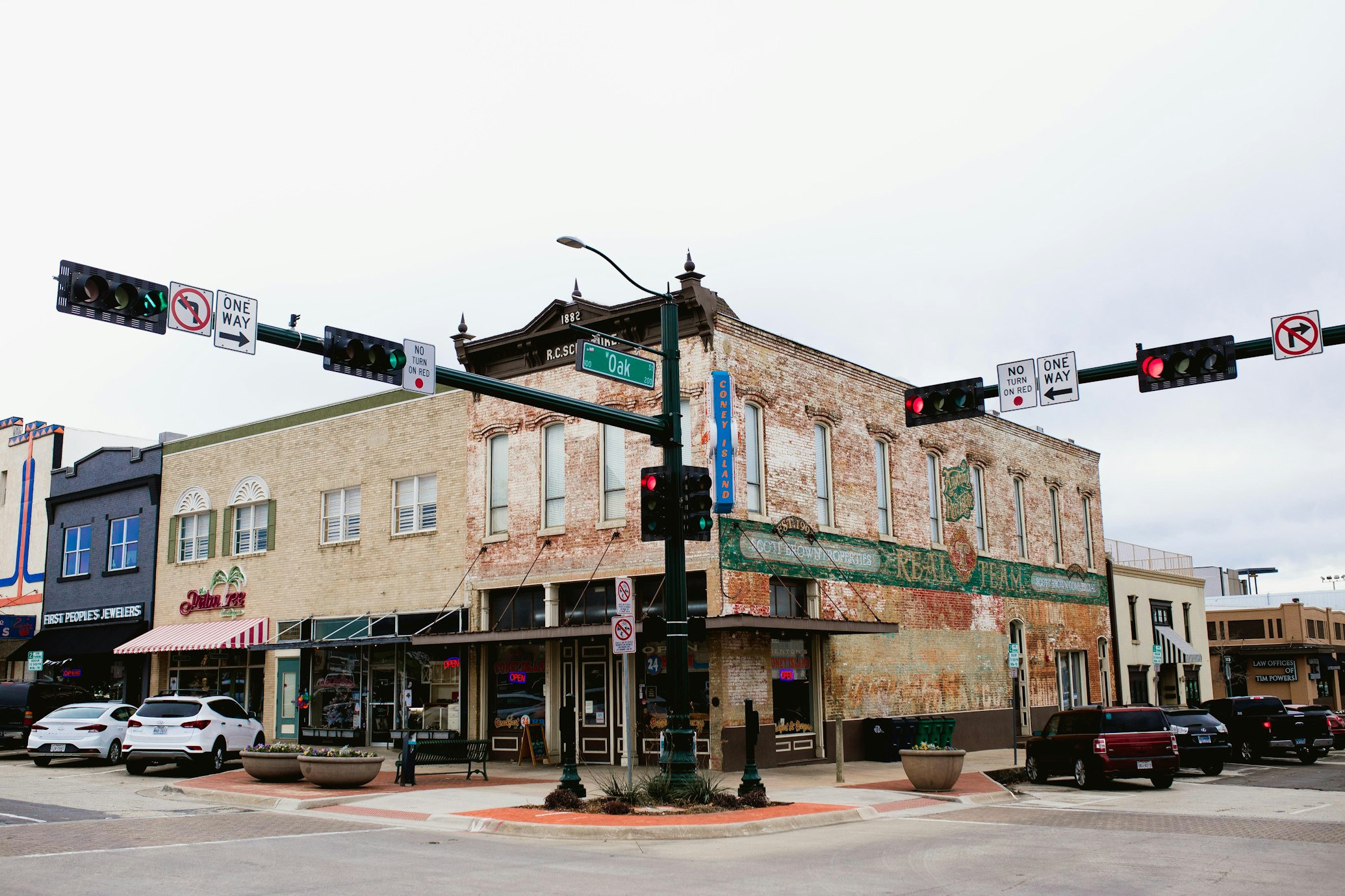 A street corner in Denton, Texas (Ian Harber via Unsplash)