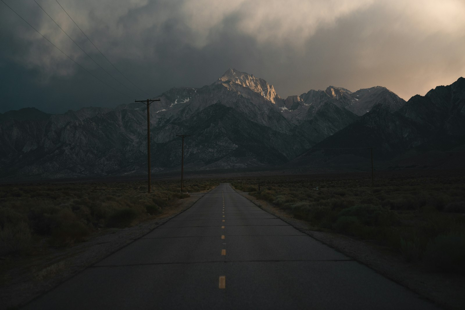 Sony a7R III + Sony FE 24-70mm F2.8 GM sample photo. Gray concrete road near photography