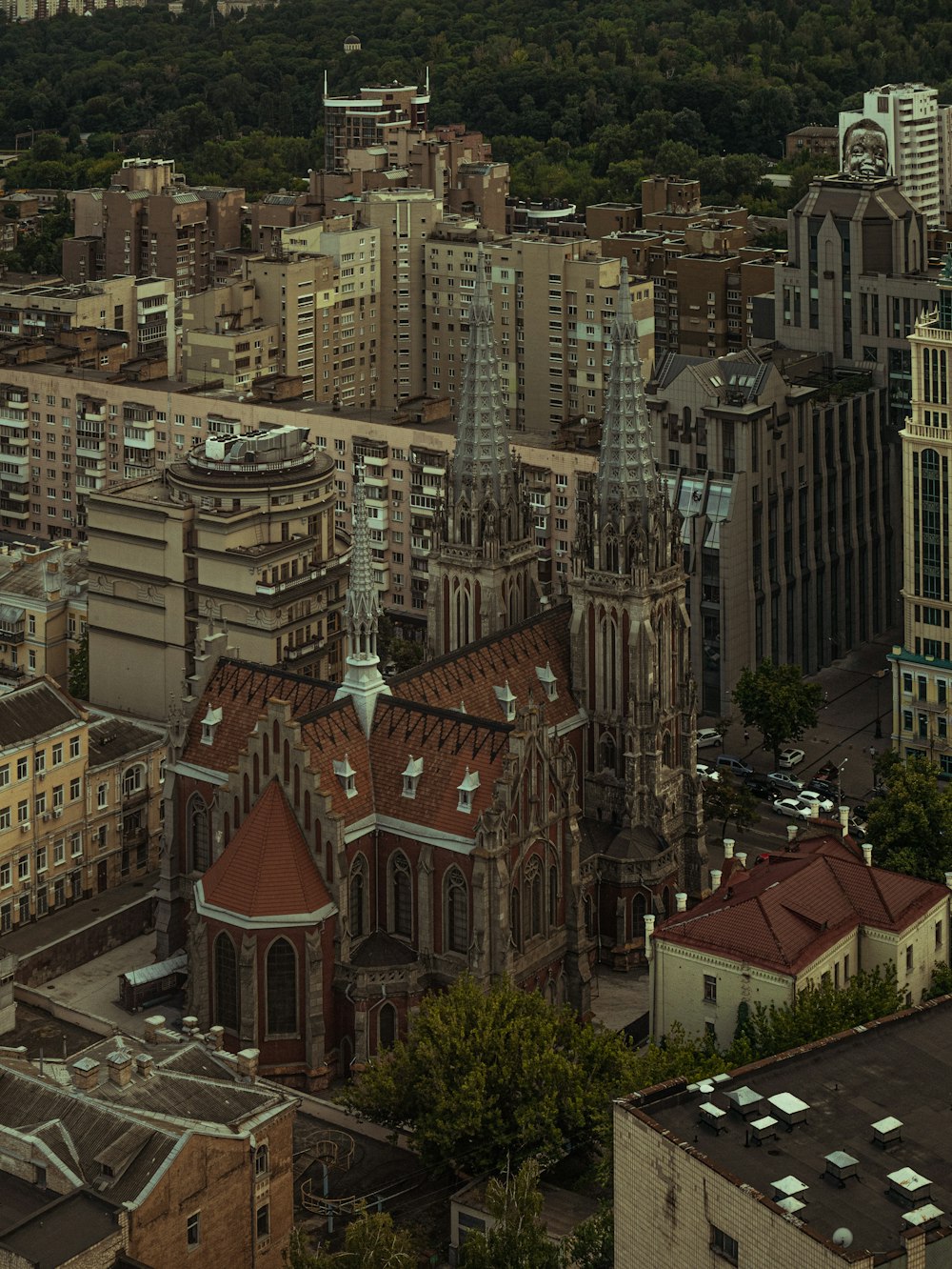 Vue aérienne des bâtiments de la ville pendant la journée
