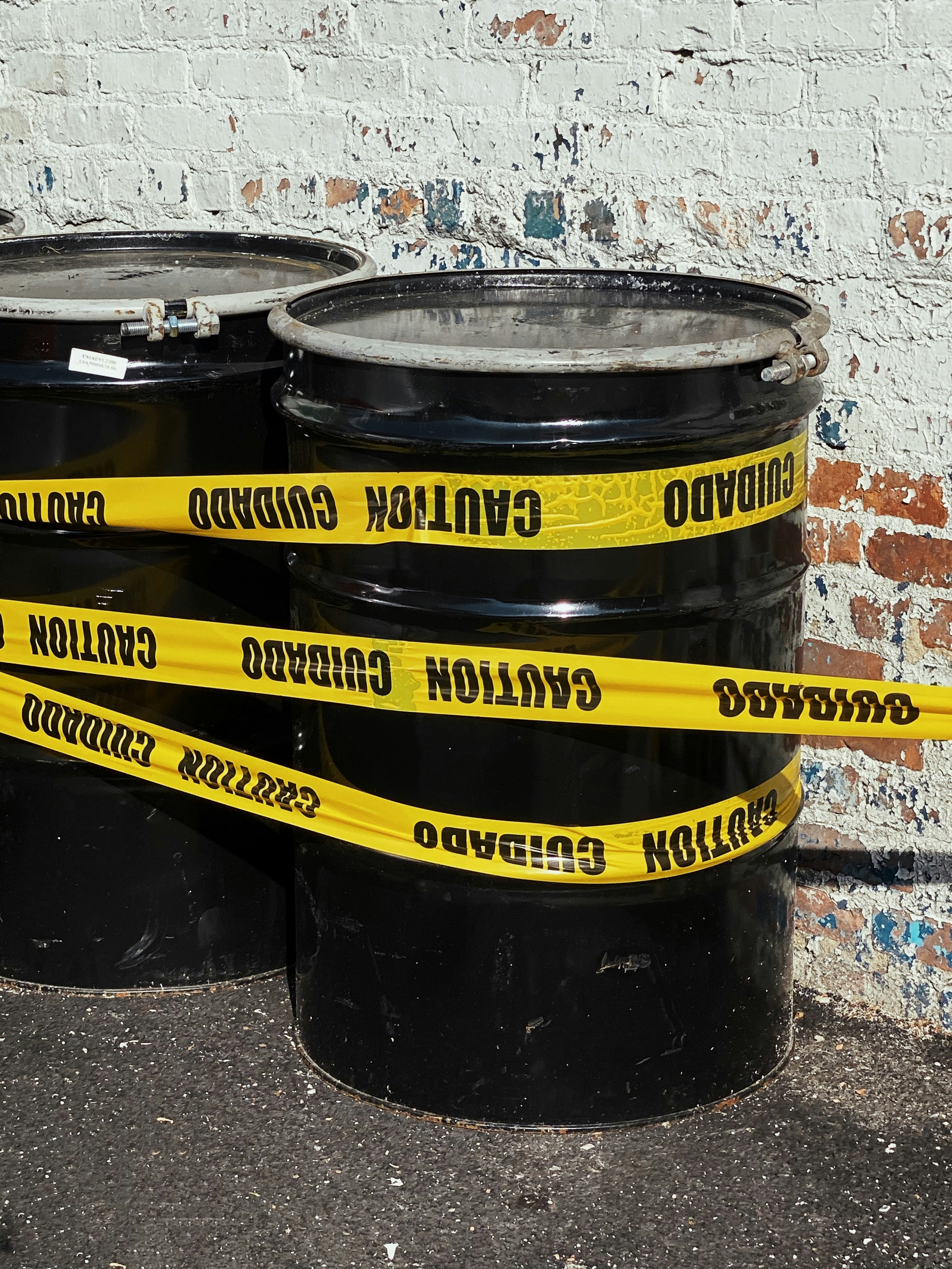 Brent crude falls below $85 a barrel