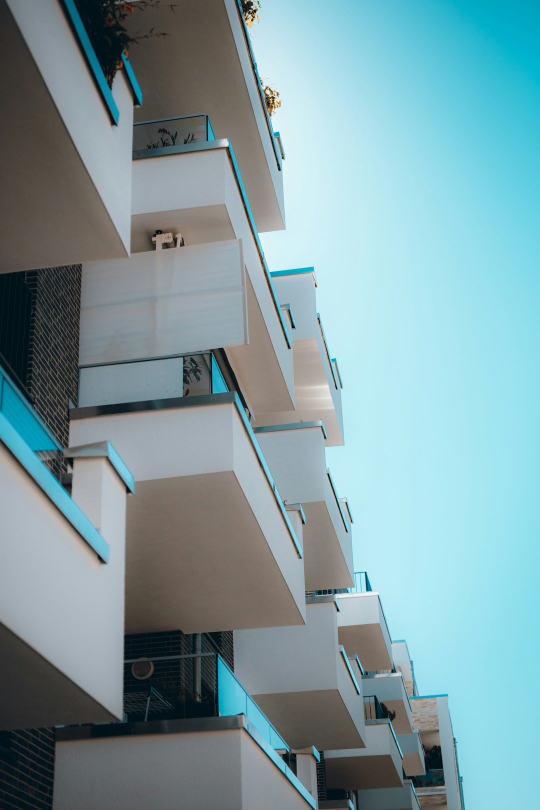 white concrete building during daytime