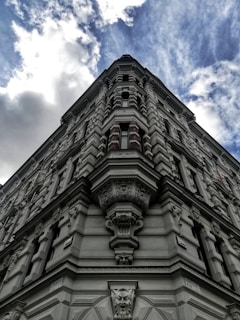 A detailed 3D photogrammetry scan of a modern architectural building exterior.