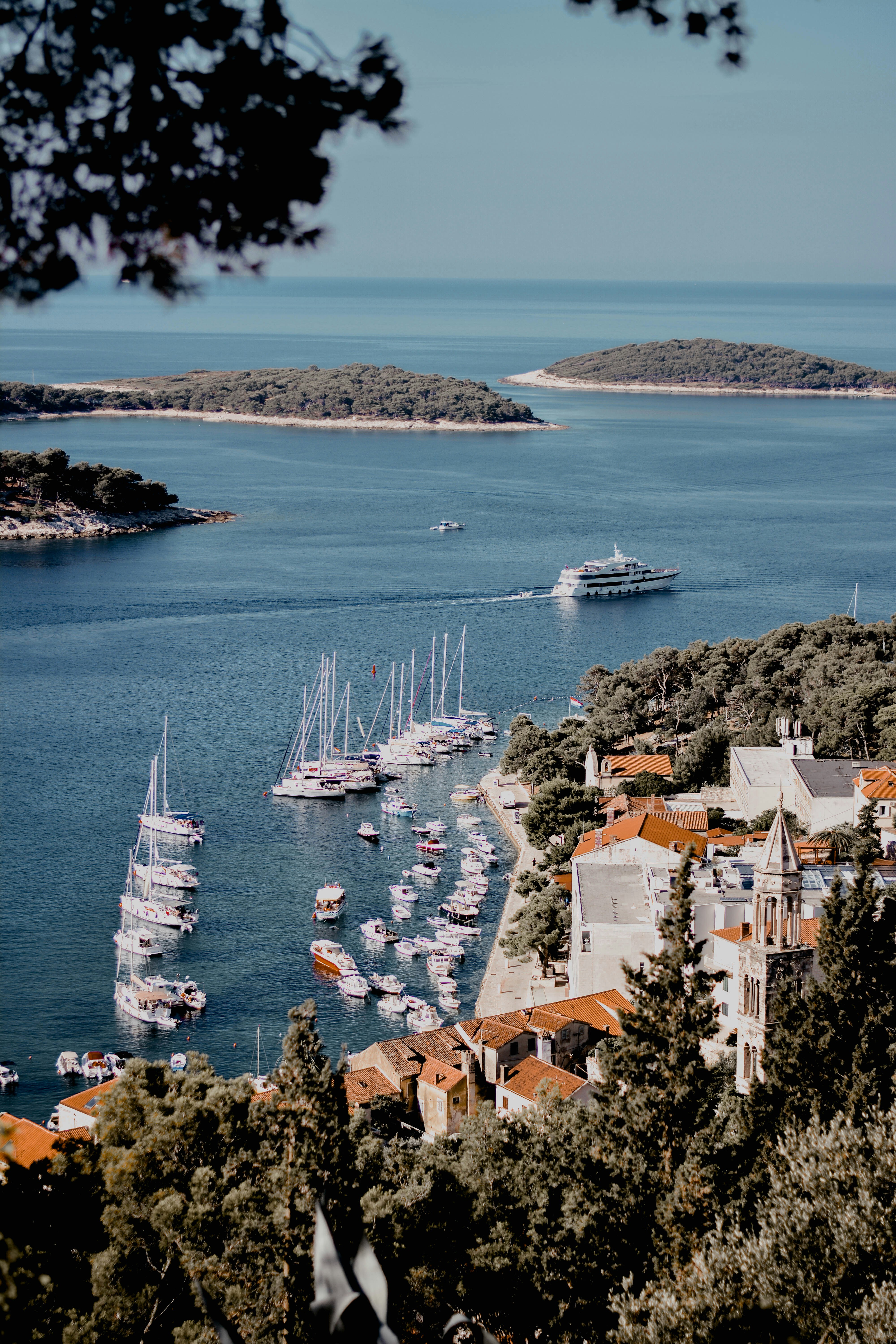 Hvar – Cultural & Historical Context