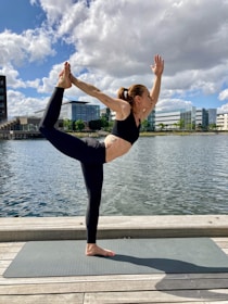 Health Vibes - Yoga is like a form of meditation & calms the mind  