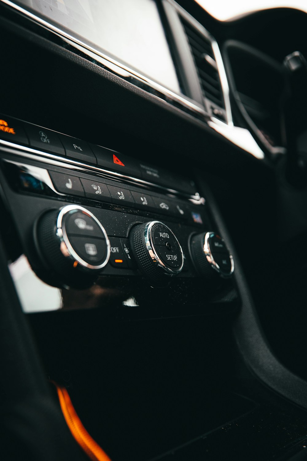 black and gray car stereo