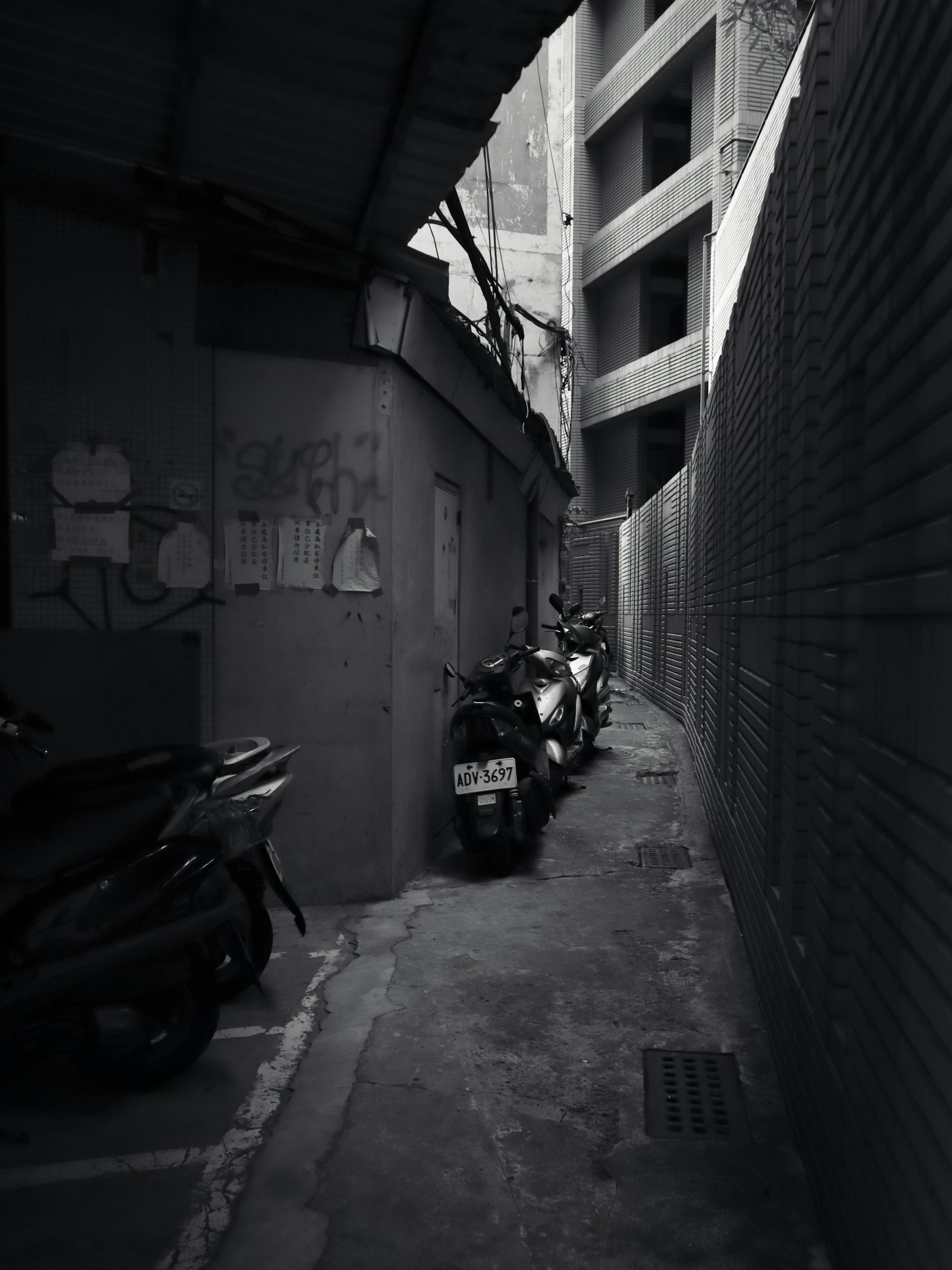 Canon EOS M6 Mark II sample photo. Grayscale photo of motorcycle photography