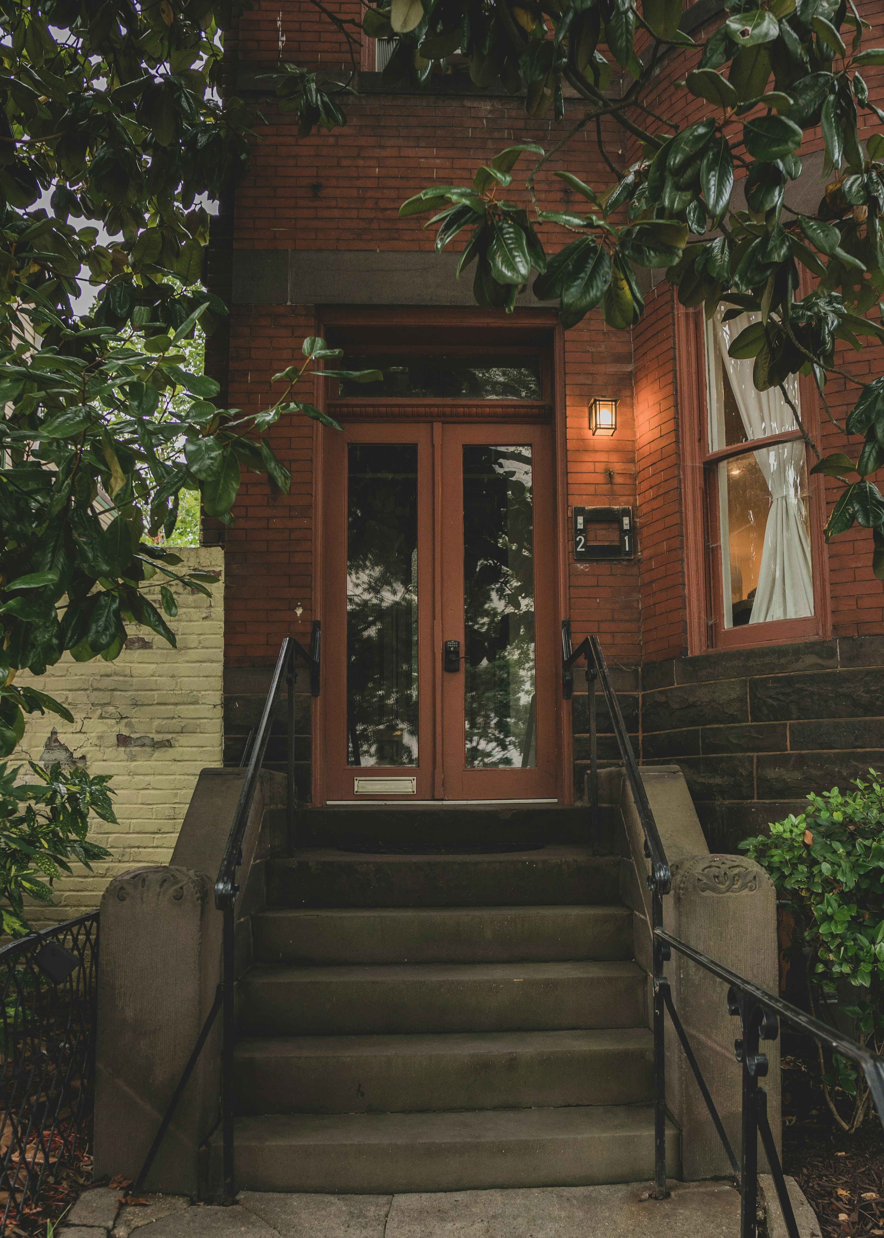 Photo by nikolasnoonan