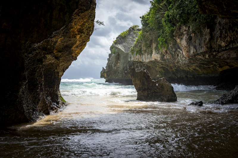Best Beaches for Kids Near Uluwatu: Safe, Shallow, and Worth the Drive