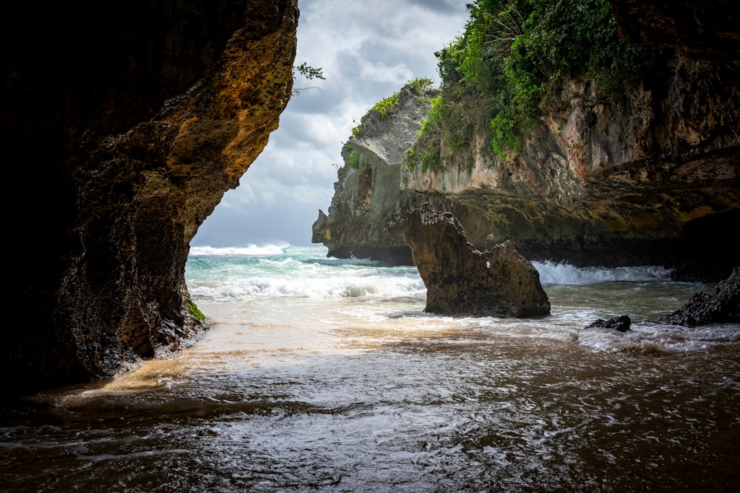 Must Visit Beaches in Uluwatu Bali 