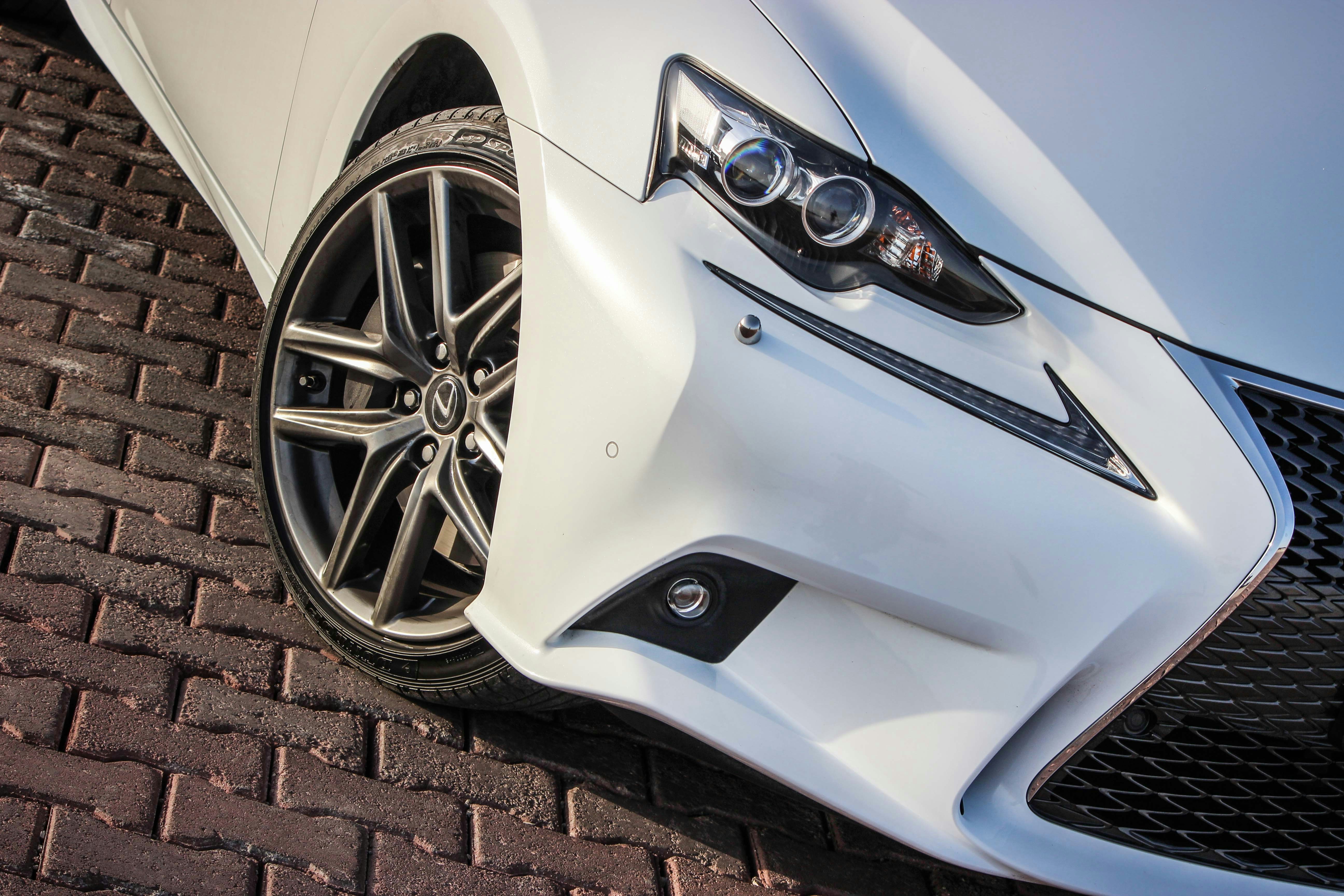 Lexus SC430 ретро в стиле модерн