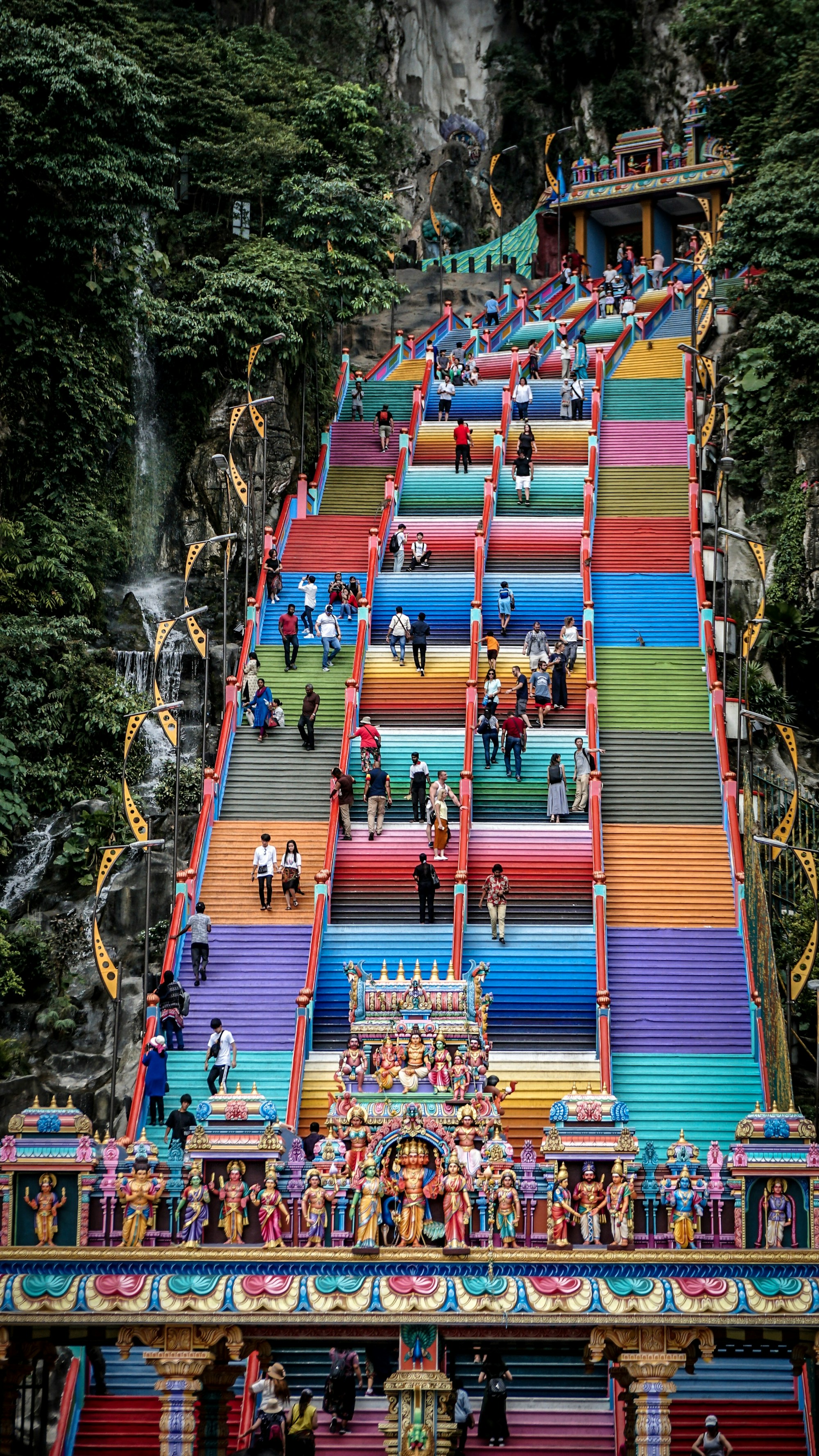 Best Time to Visit Batu Caves: Weather & Seasons Guide