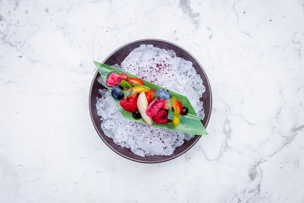 sliced fruits on green ceramic plate