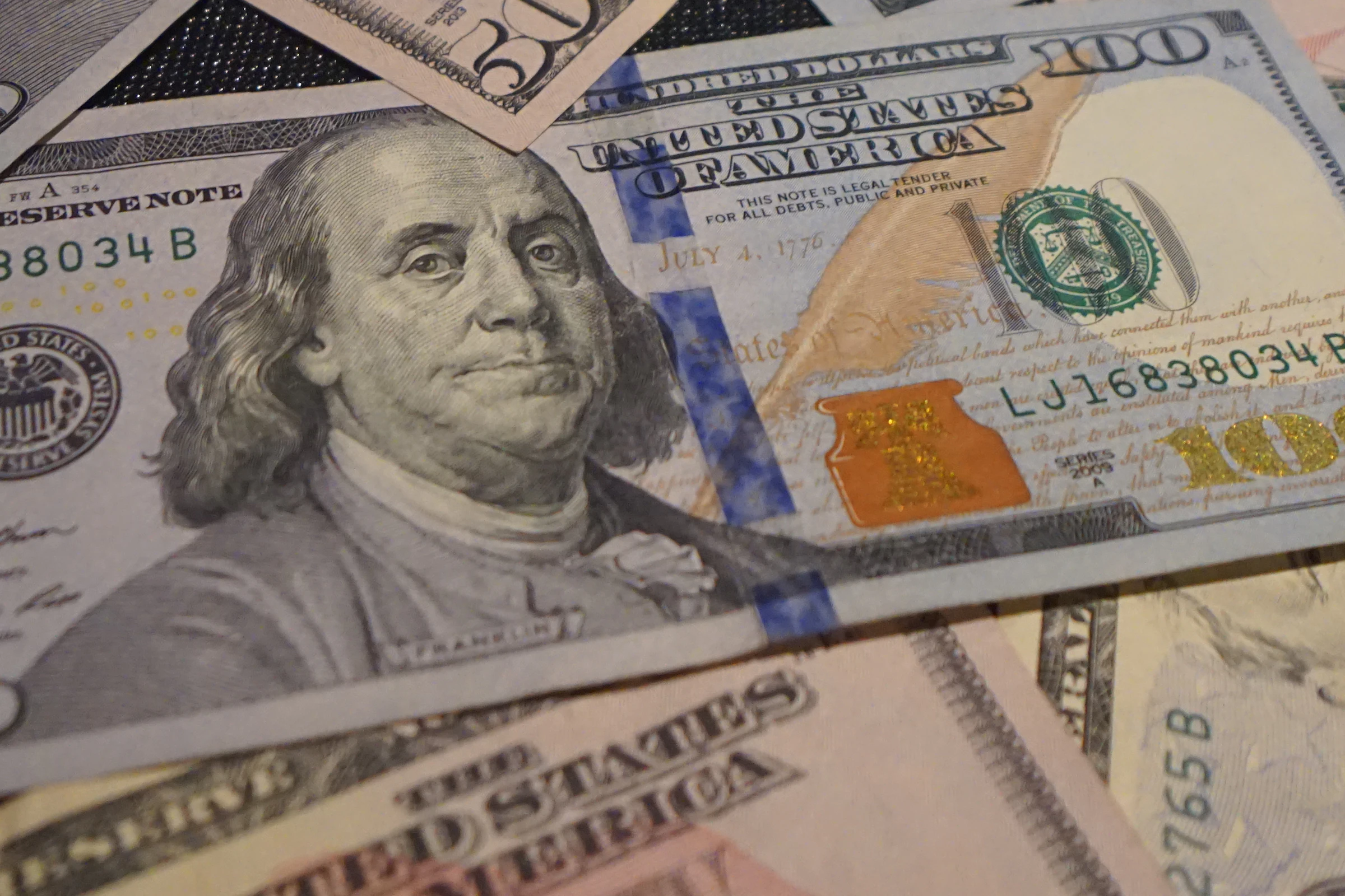 Is the US Dollar Close to a Crash?