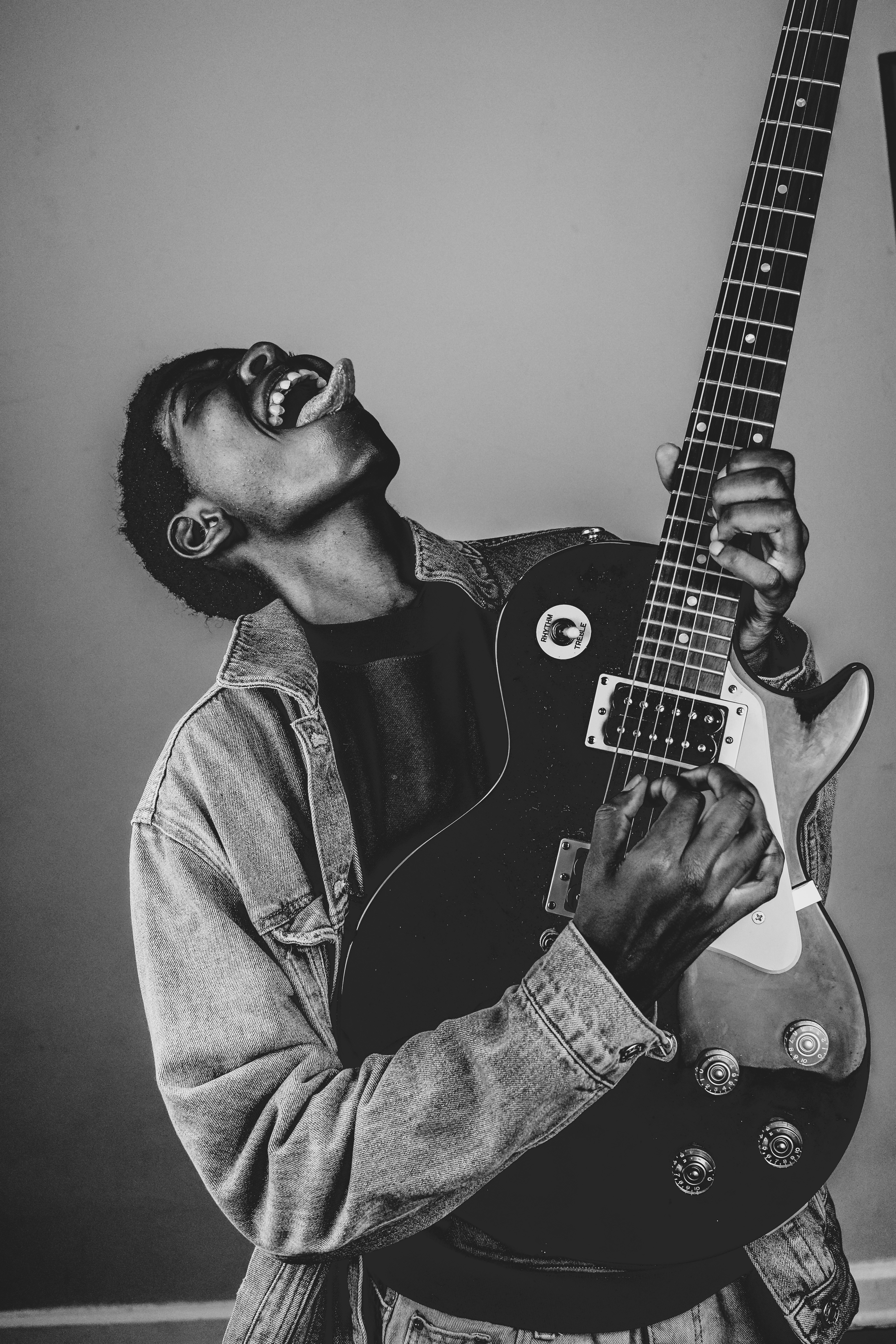 photo-1596334861142-48f19282fcba?ixlib=rb-4.0.3