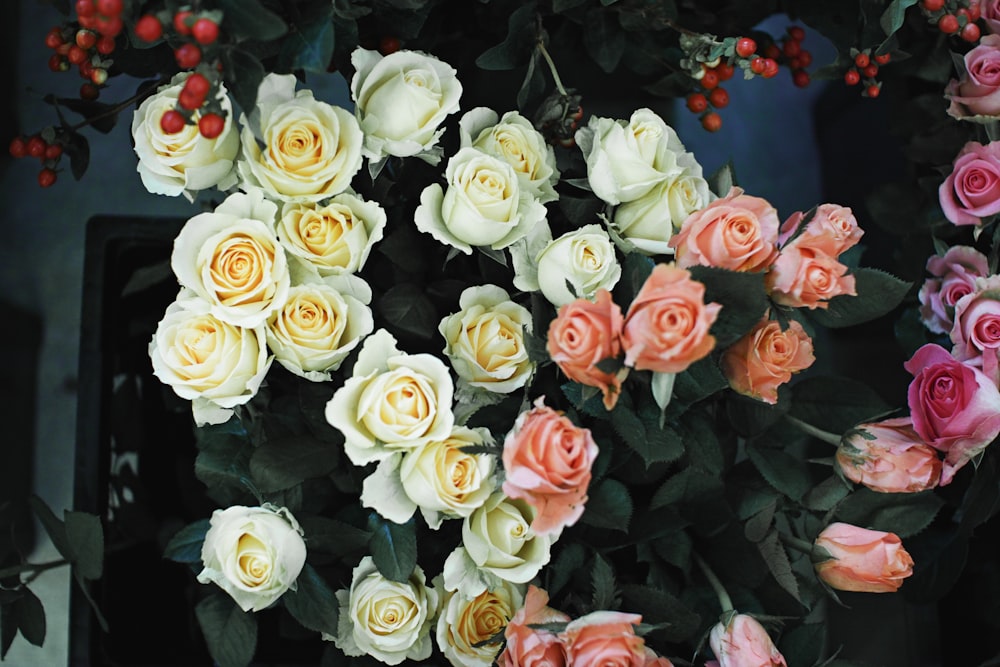 white and pink rose bouquet