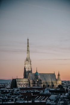 eiffel tower under white sky during daytime