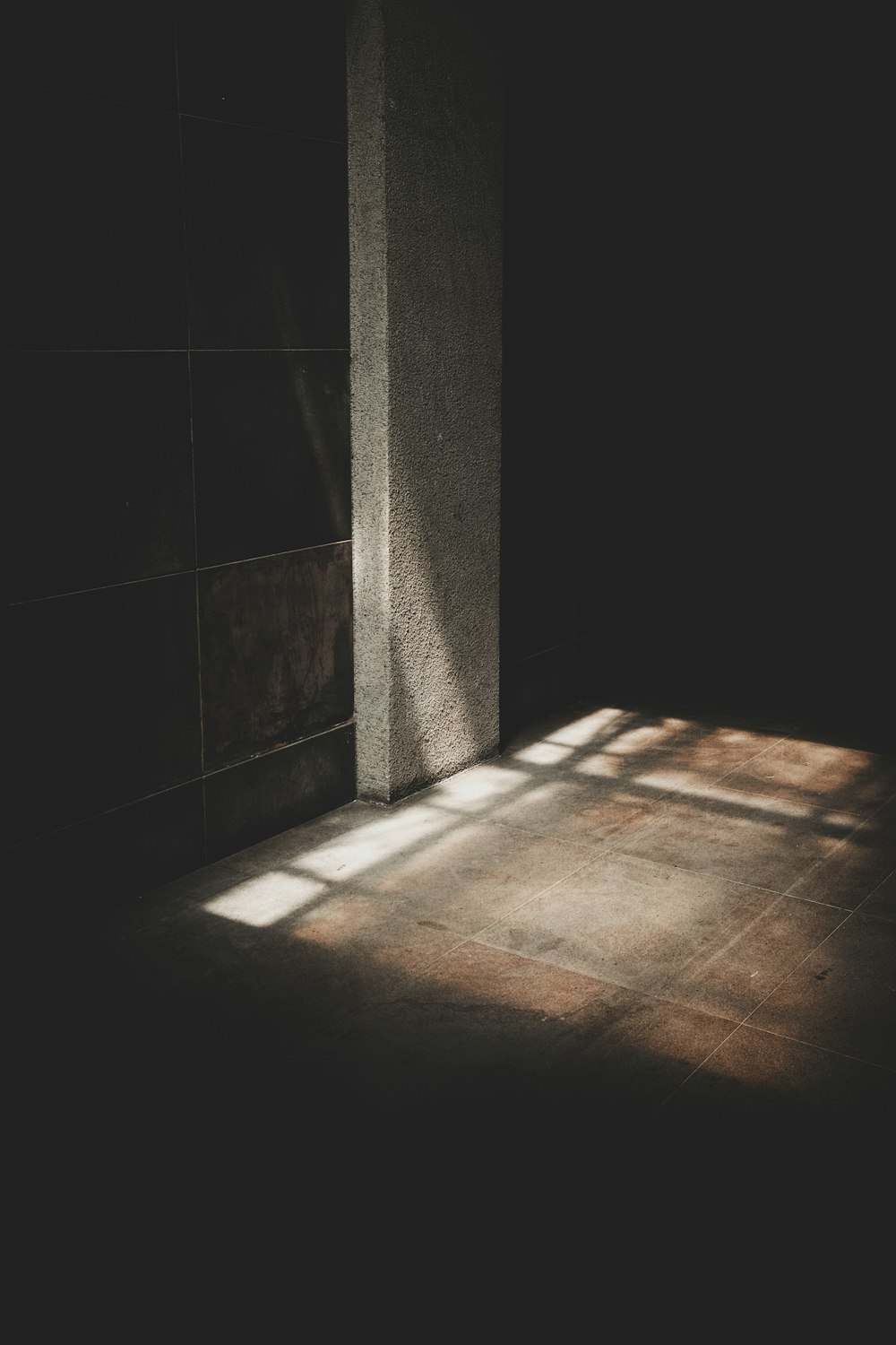 black and white checkered floor tiles