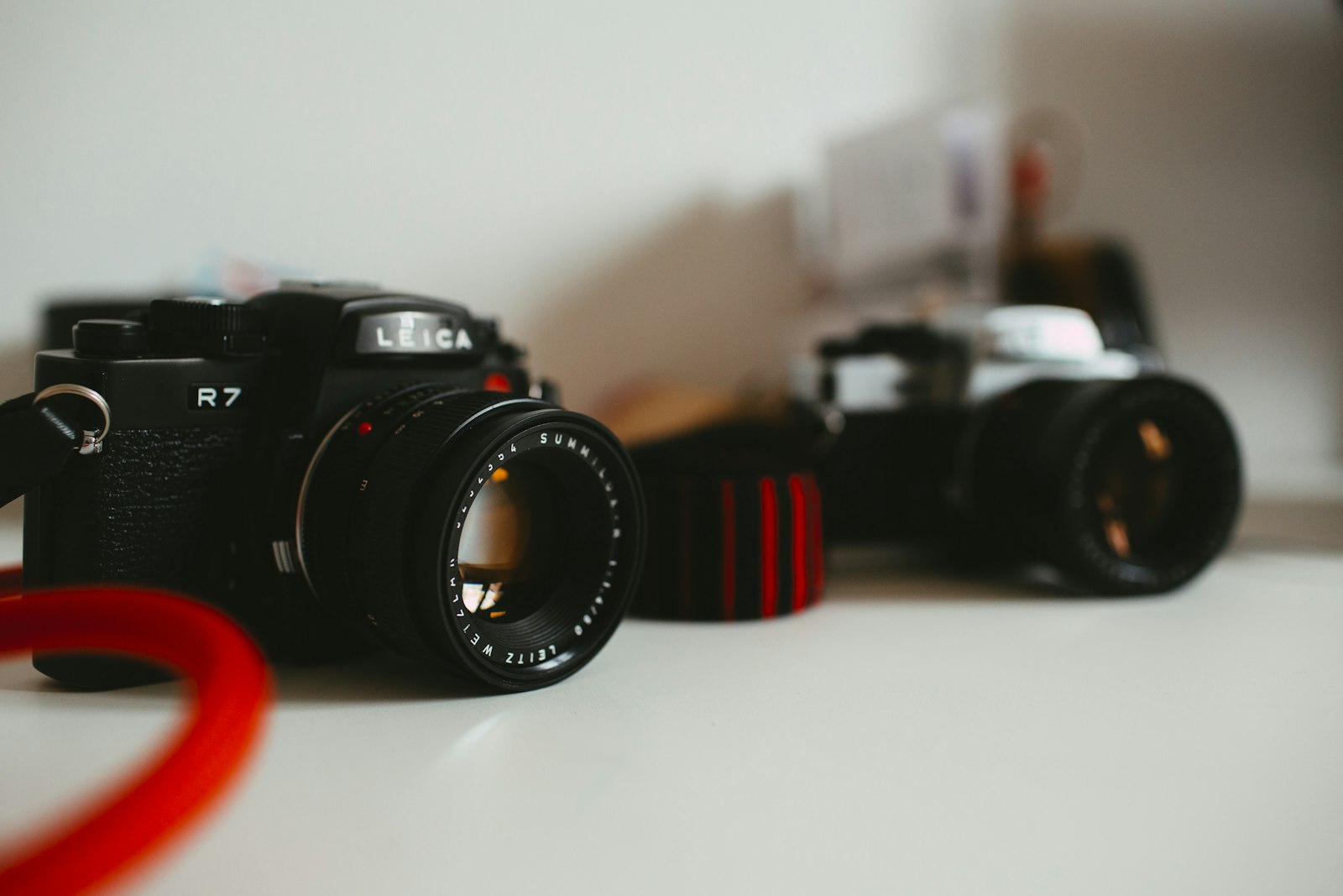 Canon EF 35mm F1.4L USM sample photo. Black nikon dslr camera photography