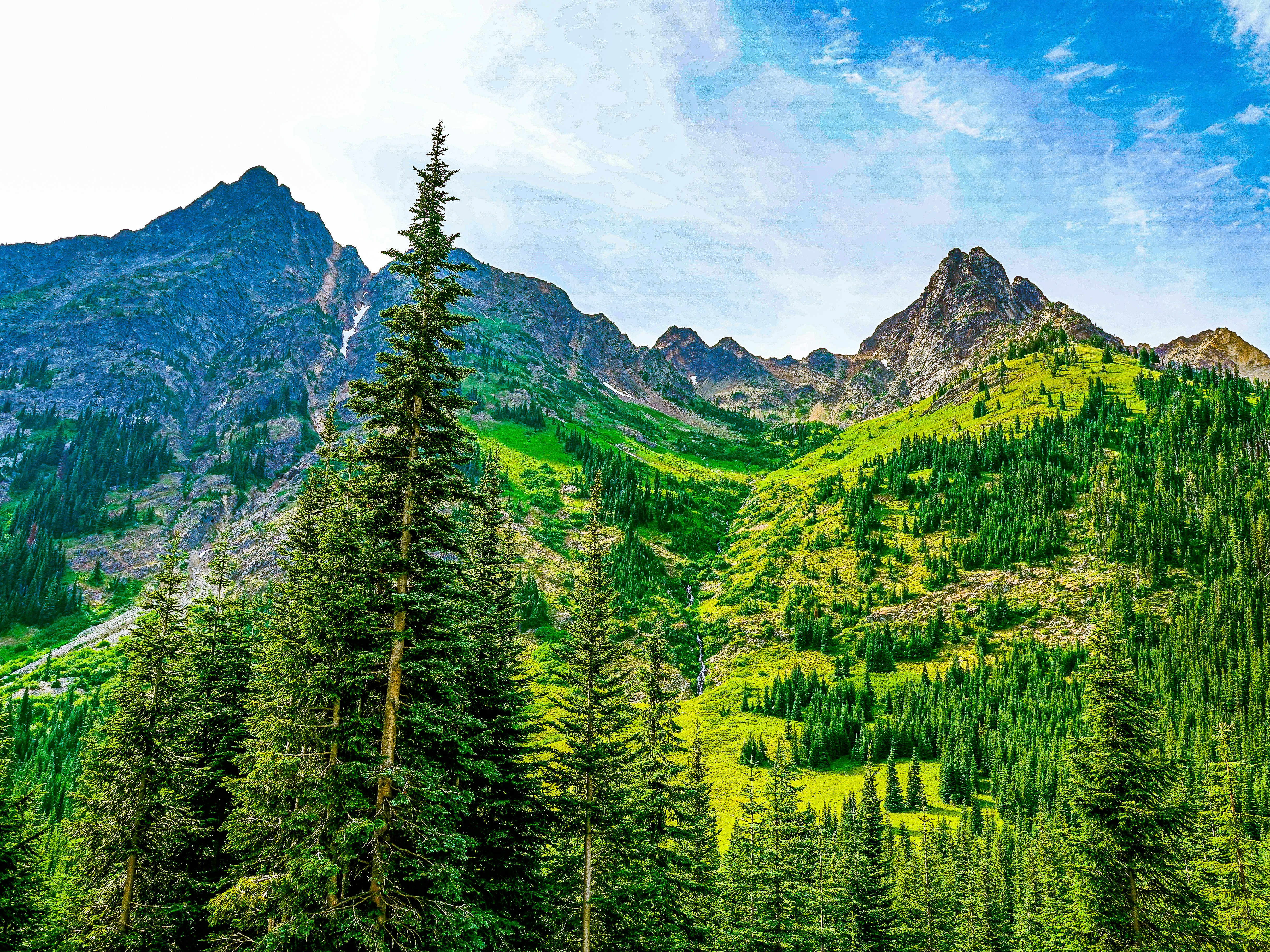 Photo by pavlpolo_official