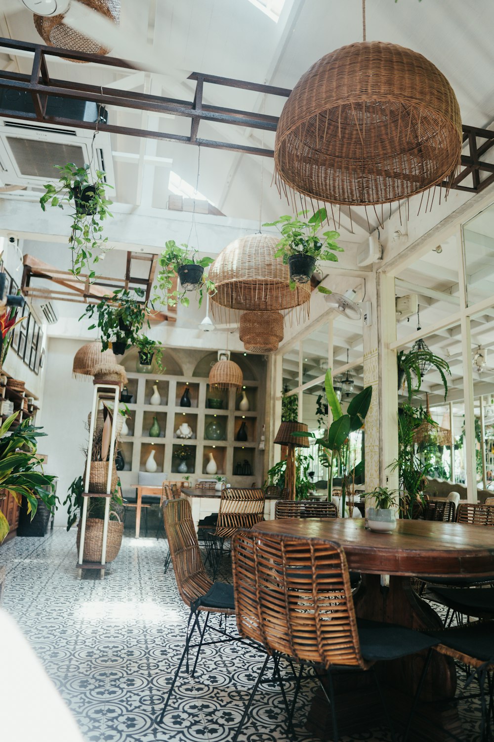 brown wicker chairs and table