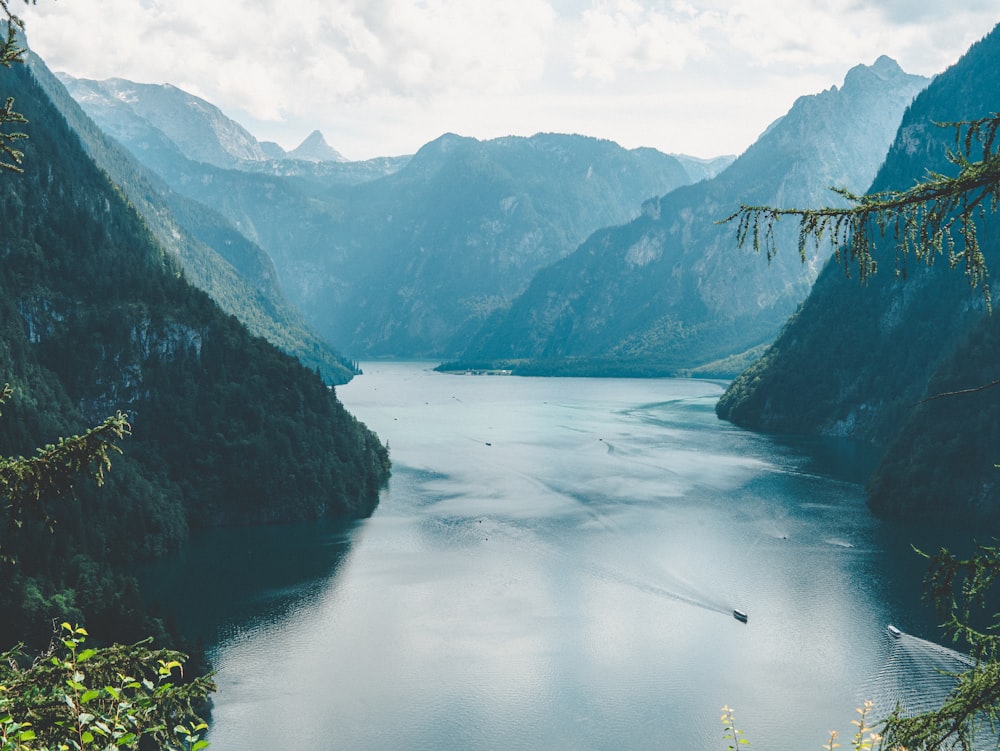 lake in the middle of mountains