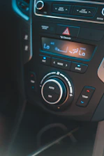 black car stereo turned on at 4 00