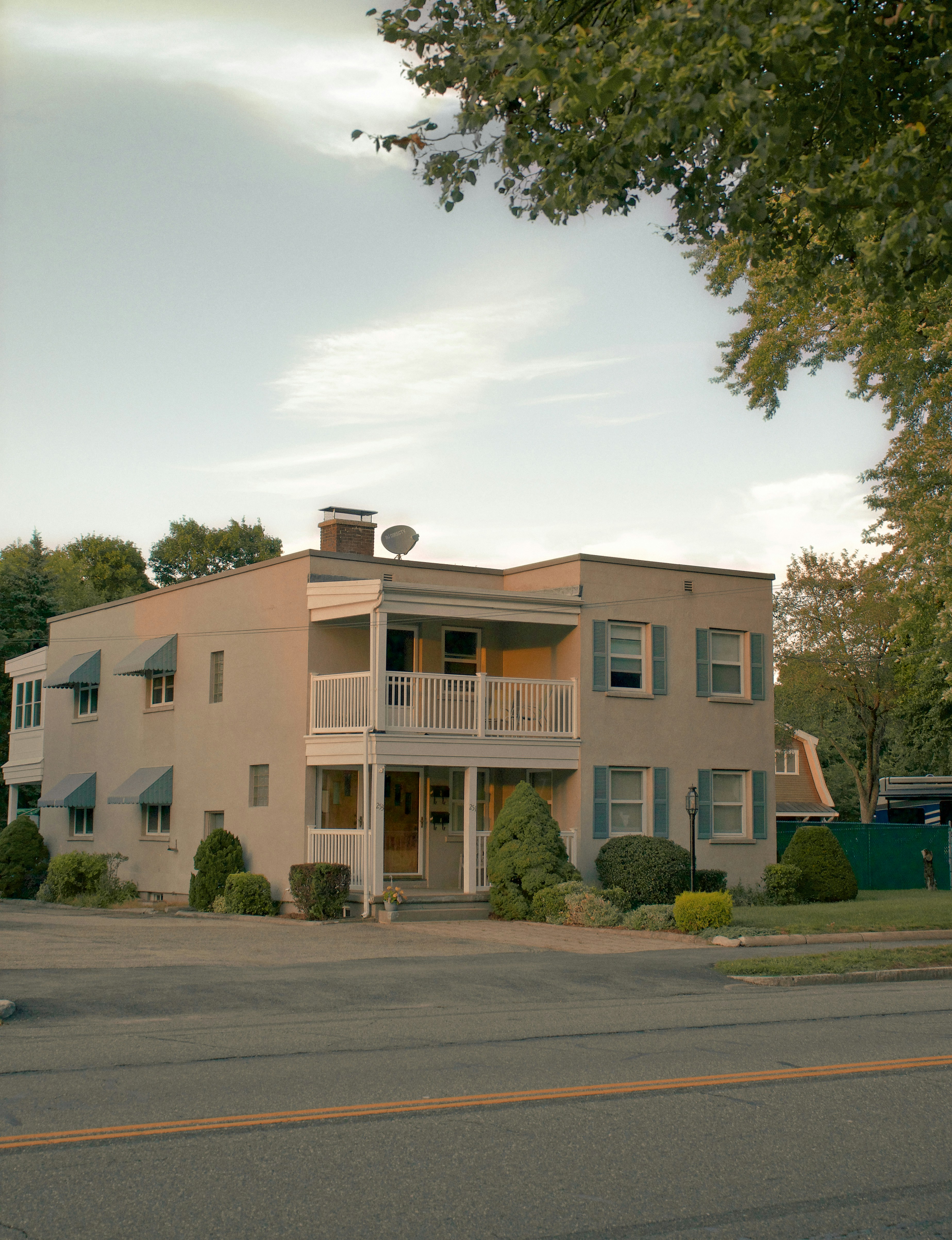 Photo by yiquanzhang